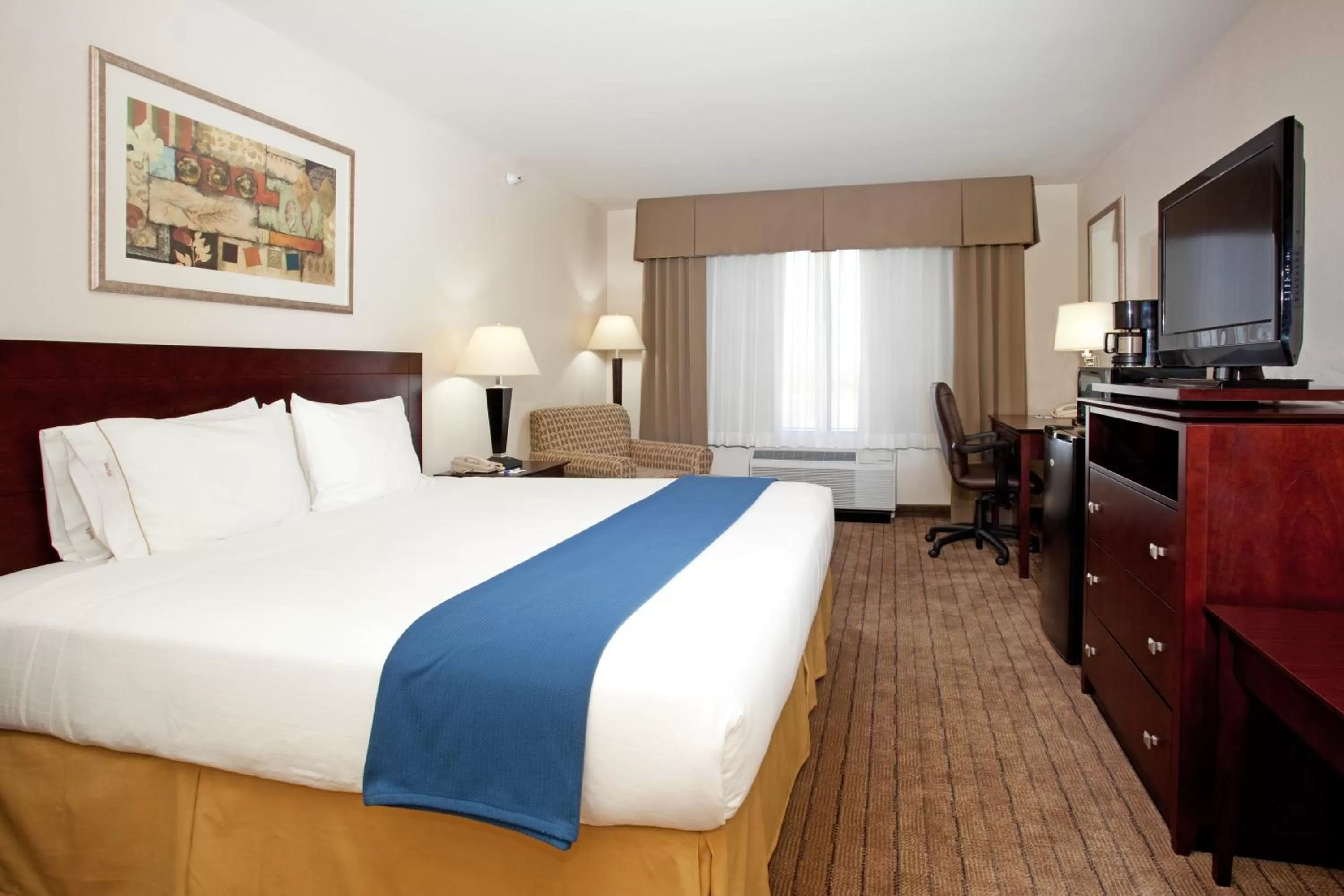 Holiday Inn Express & Suites Buffalo by IHG