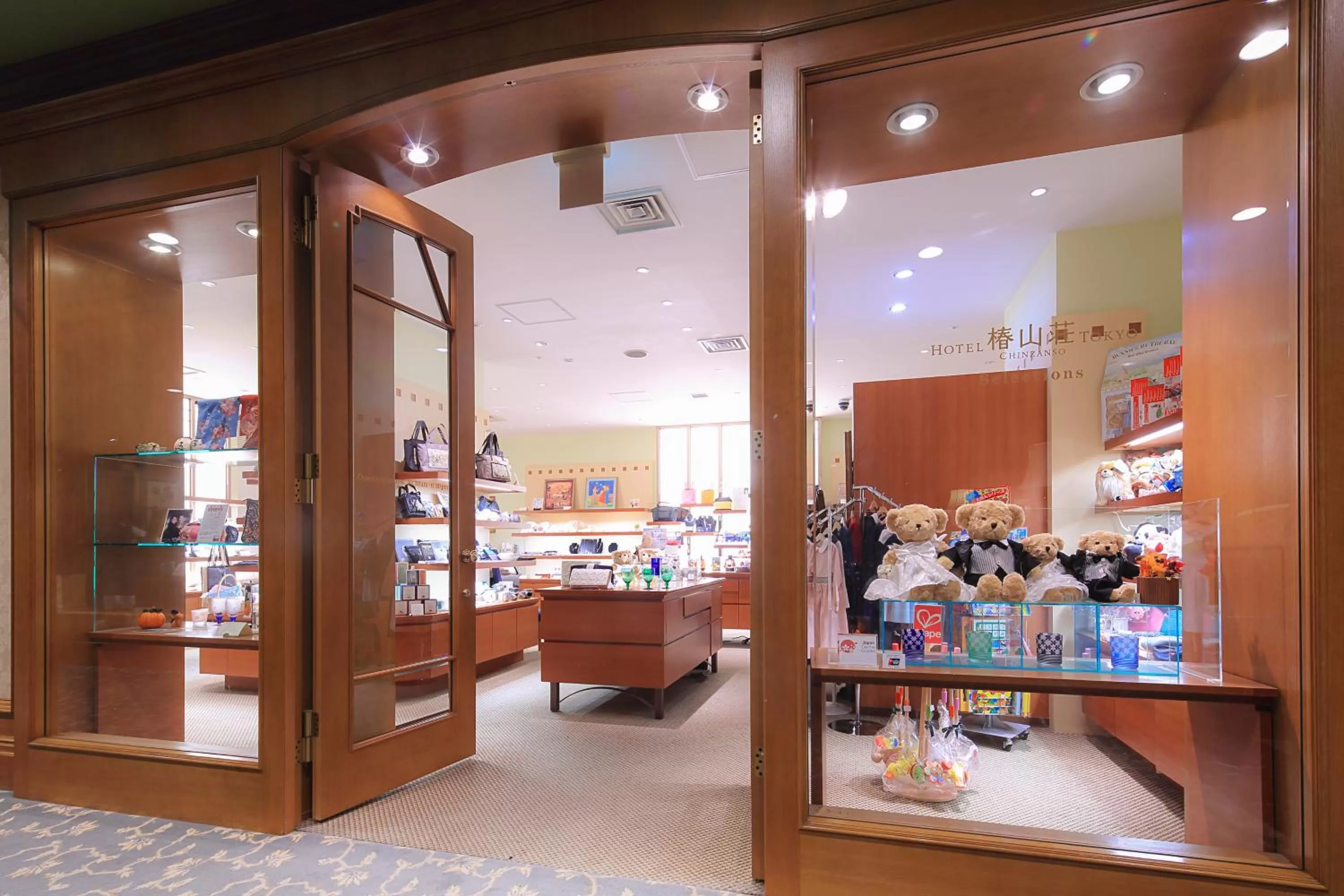 On-site shops in Hotel Chinzanso Tokyo