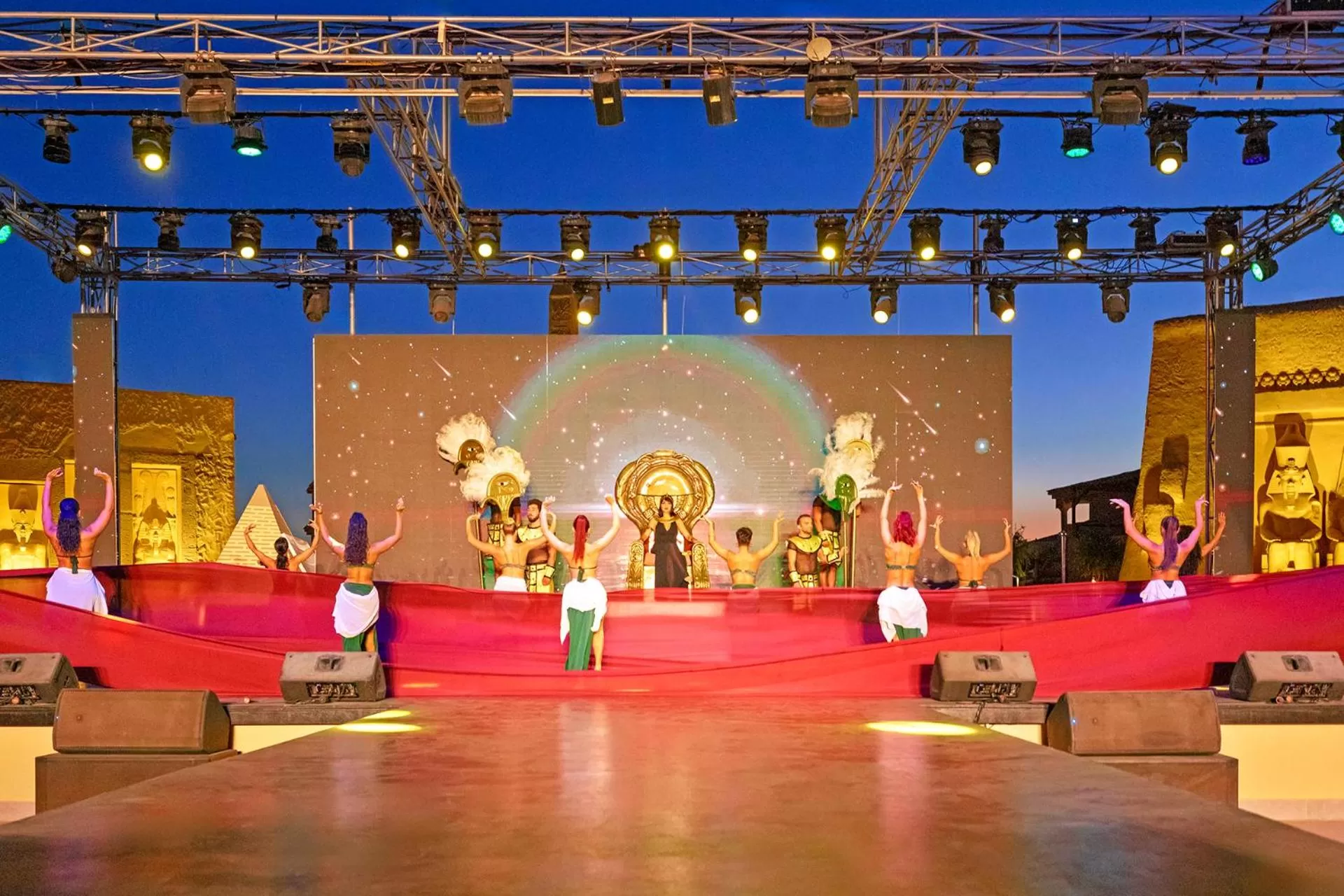 Entertainment in Neverland City Hurghada - Pickalbatros