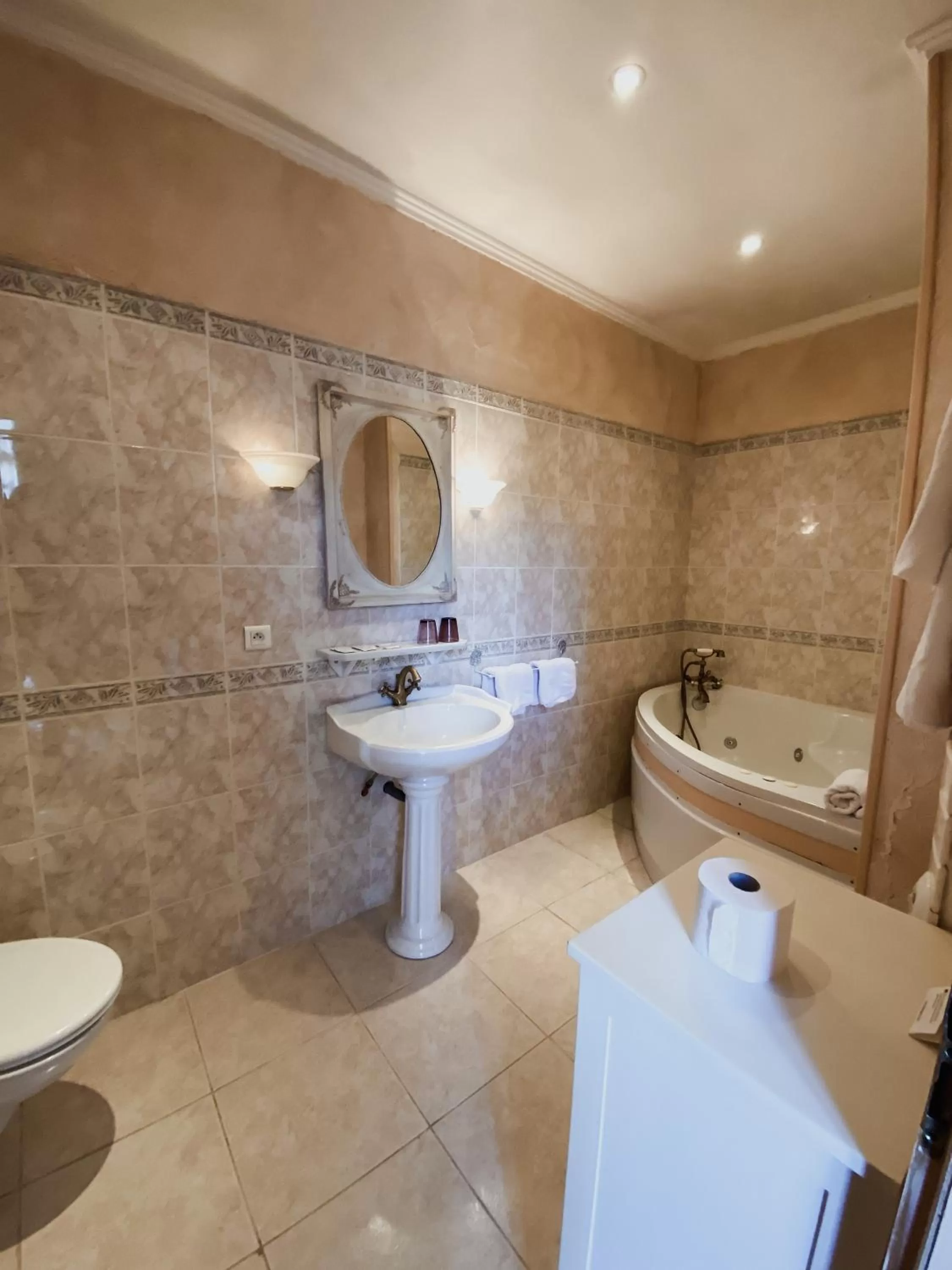 Bathroom in Domaine De La Tannerie chambres d'hôtes et appartements