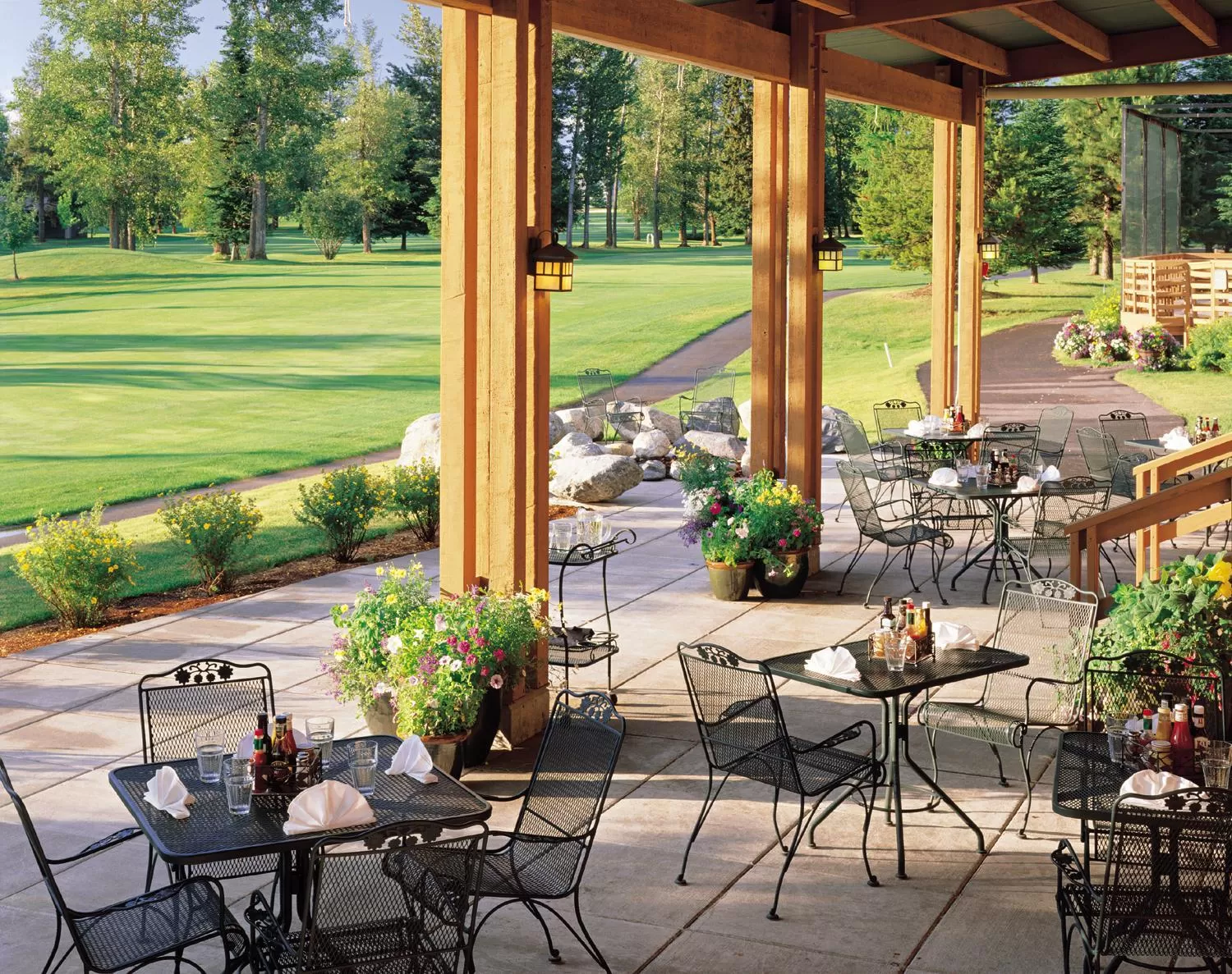 Area and facilities in Grouse Mountain Lodge