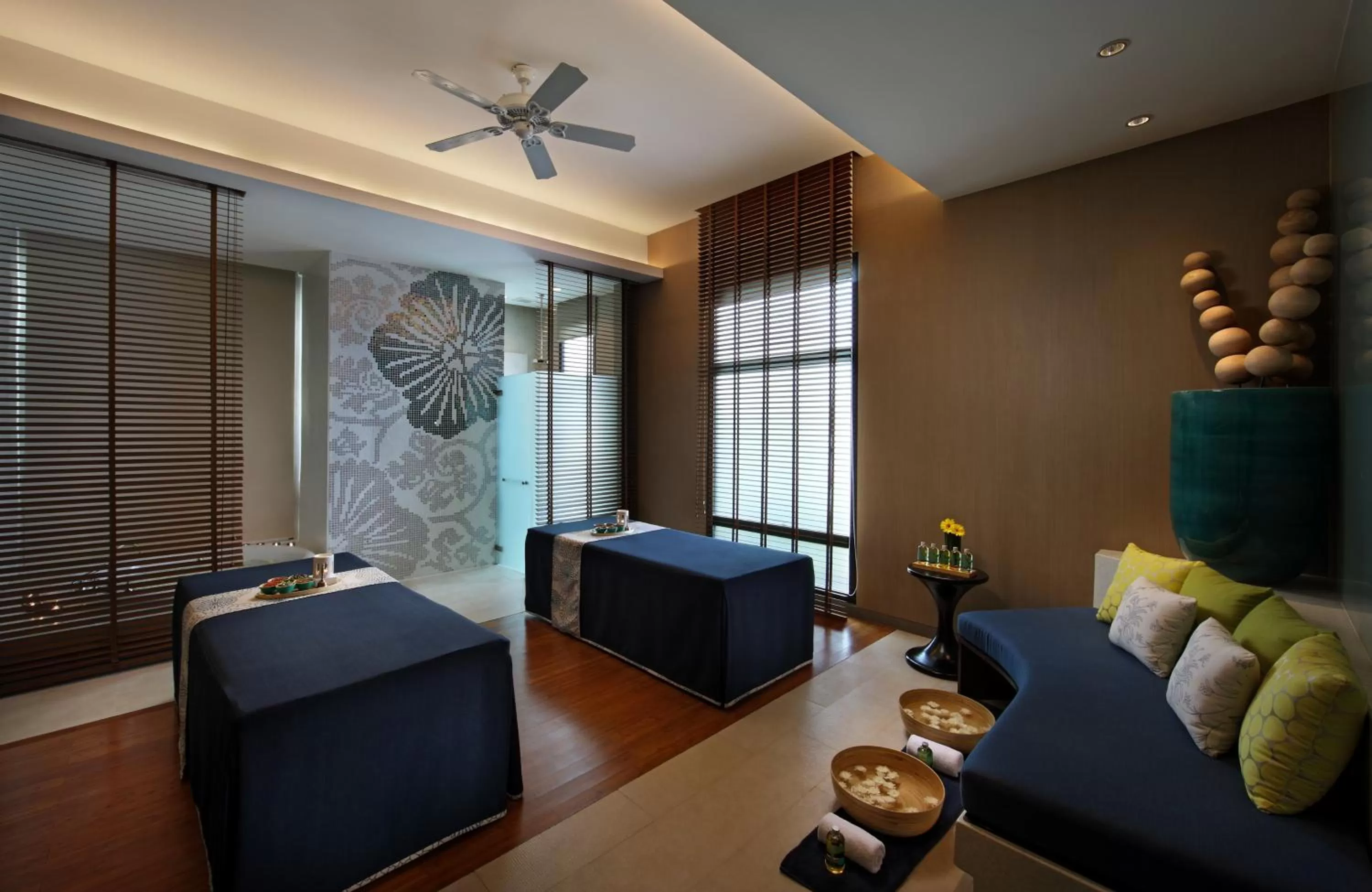 Spa and wellness centre/facilities, Bed in Amari Bangkok