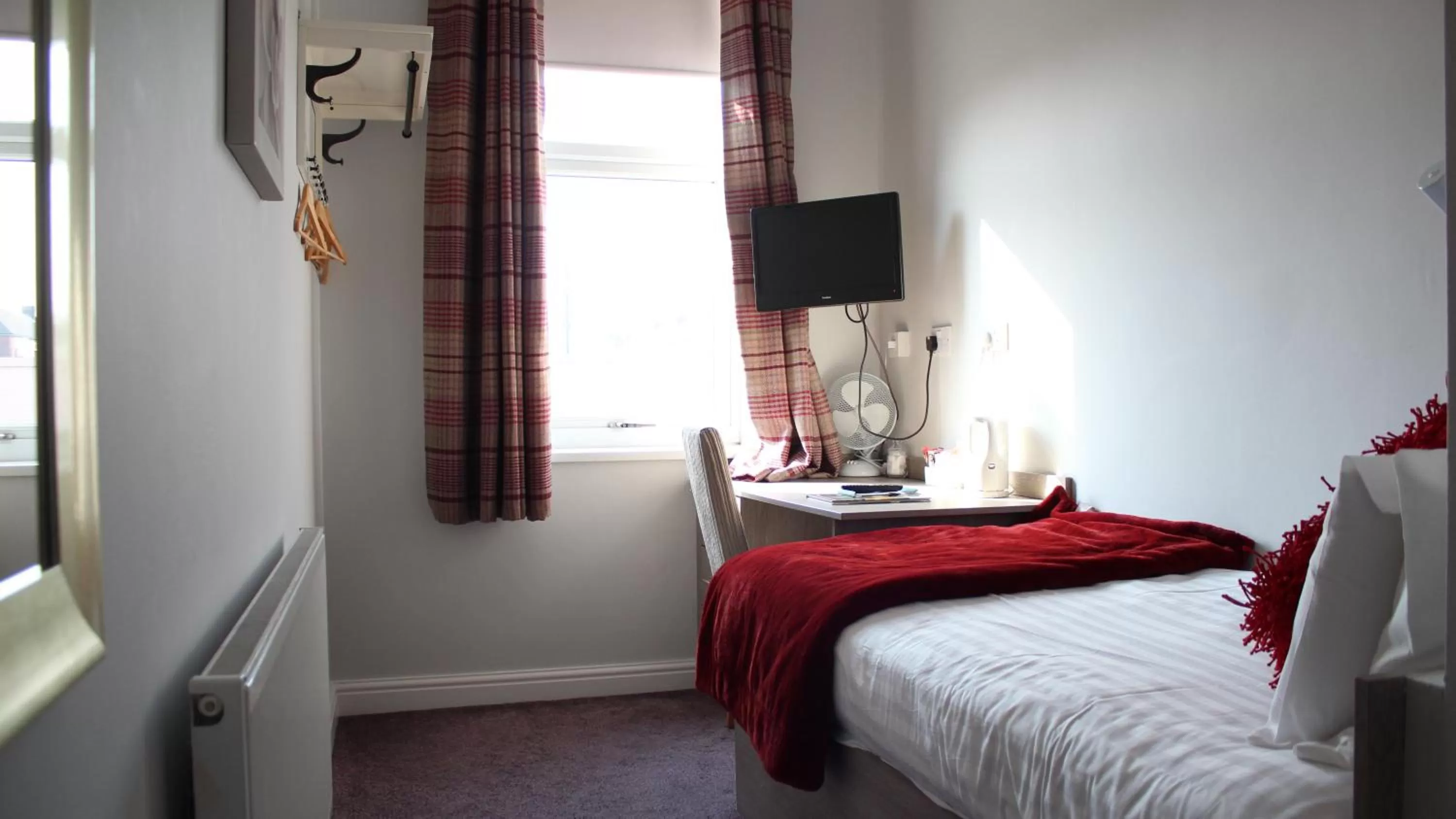 Bed in The Whittington and Cat