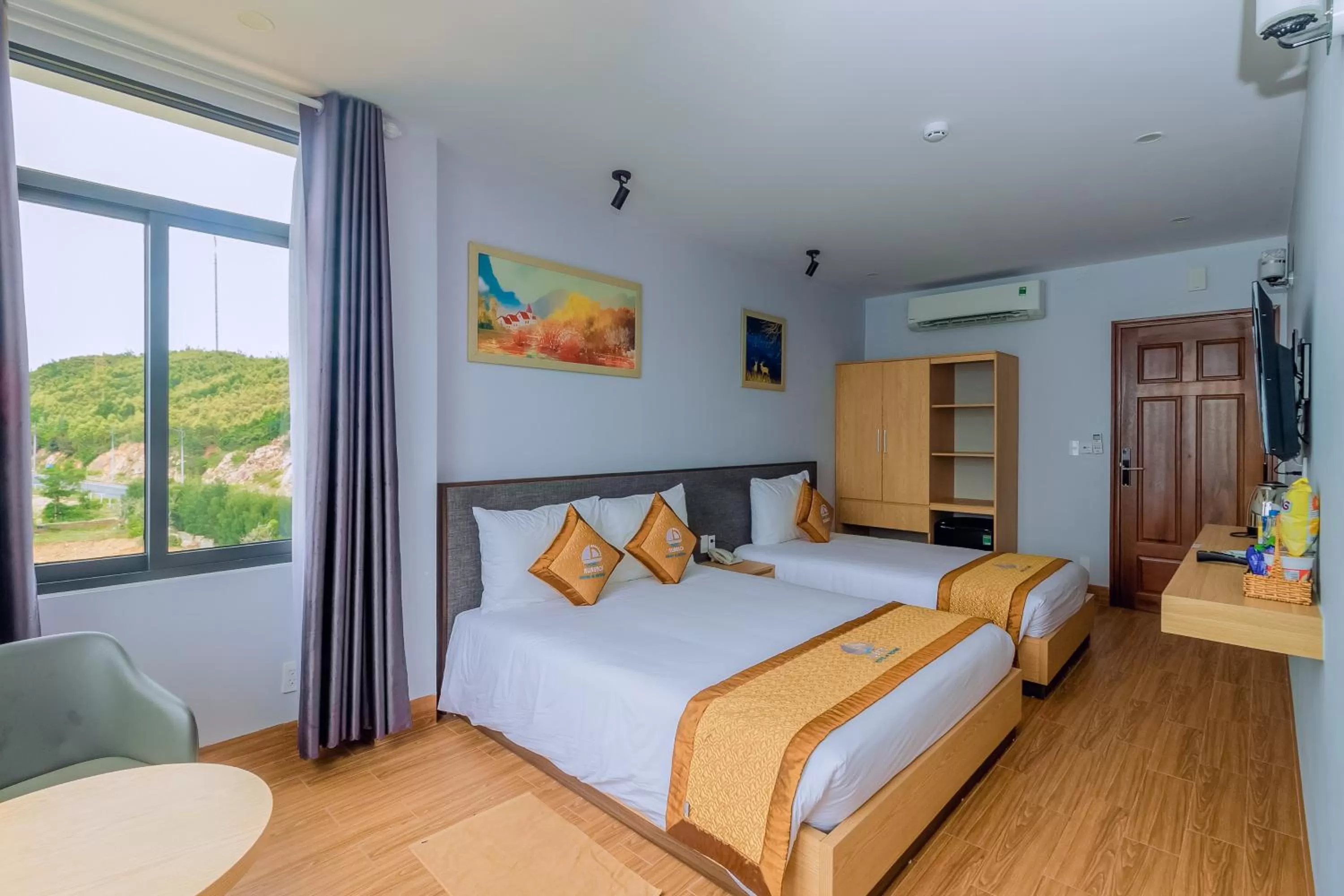 Bed in RUBEACH HOTEL & REROST