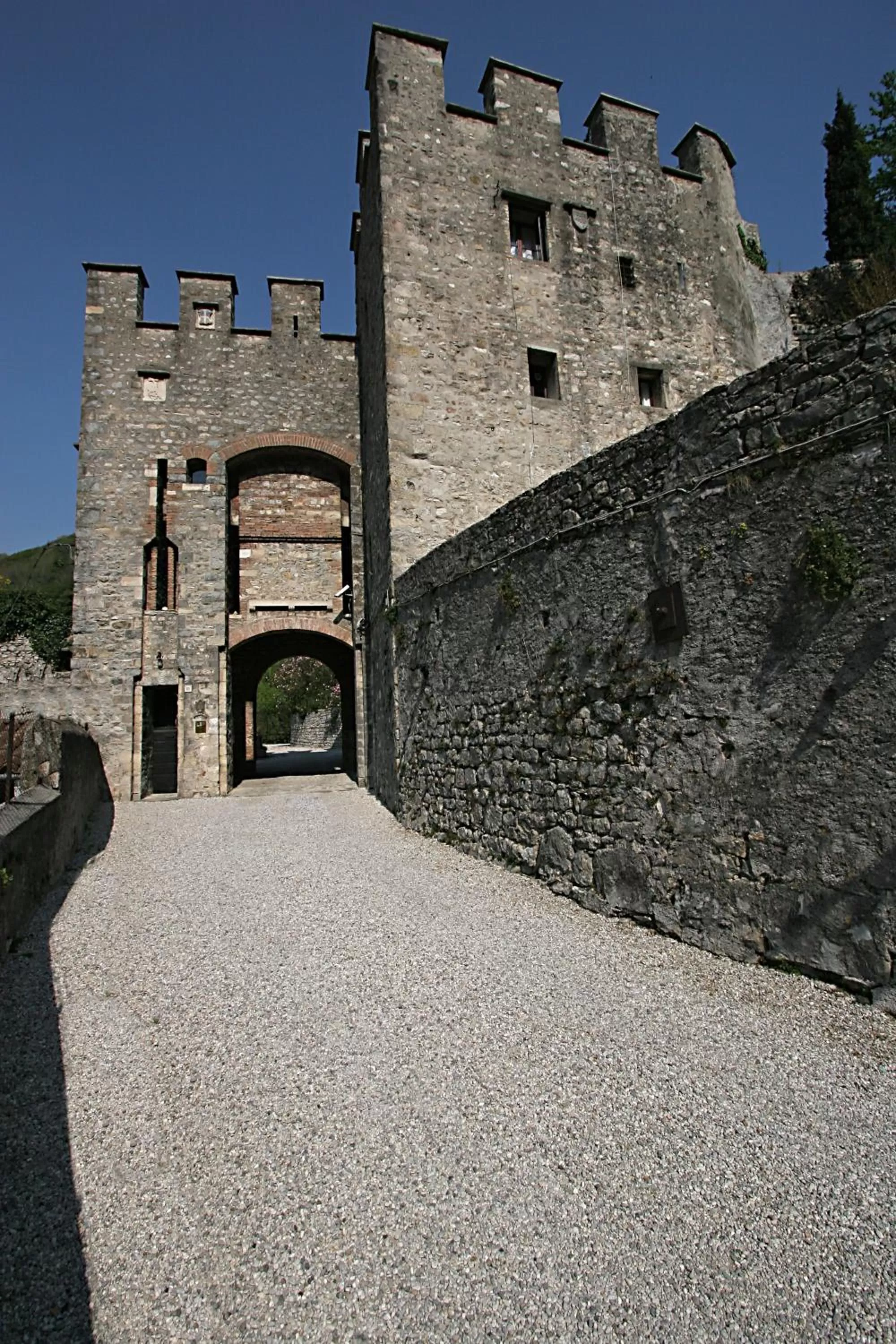 Facade/entrance in Castrum di Serravalle