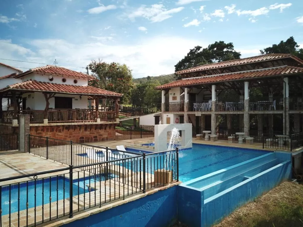 Property building, Swimming Pool in Hotel Campestre Ataraxia Barichara