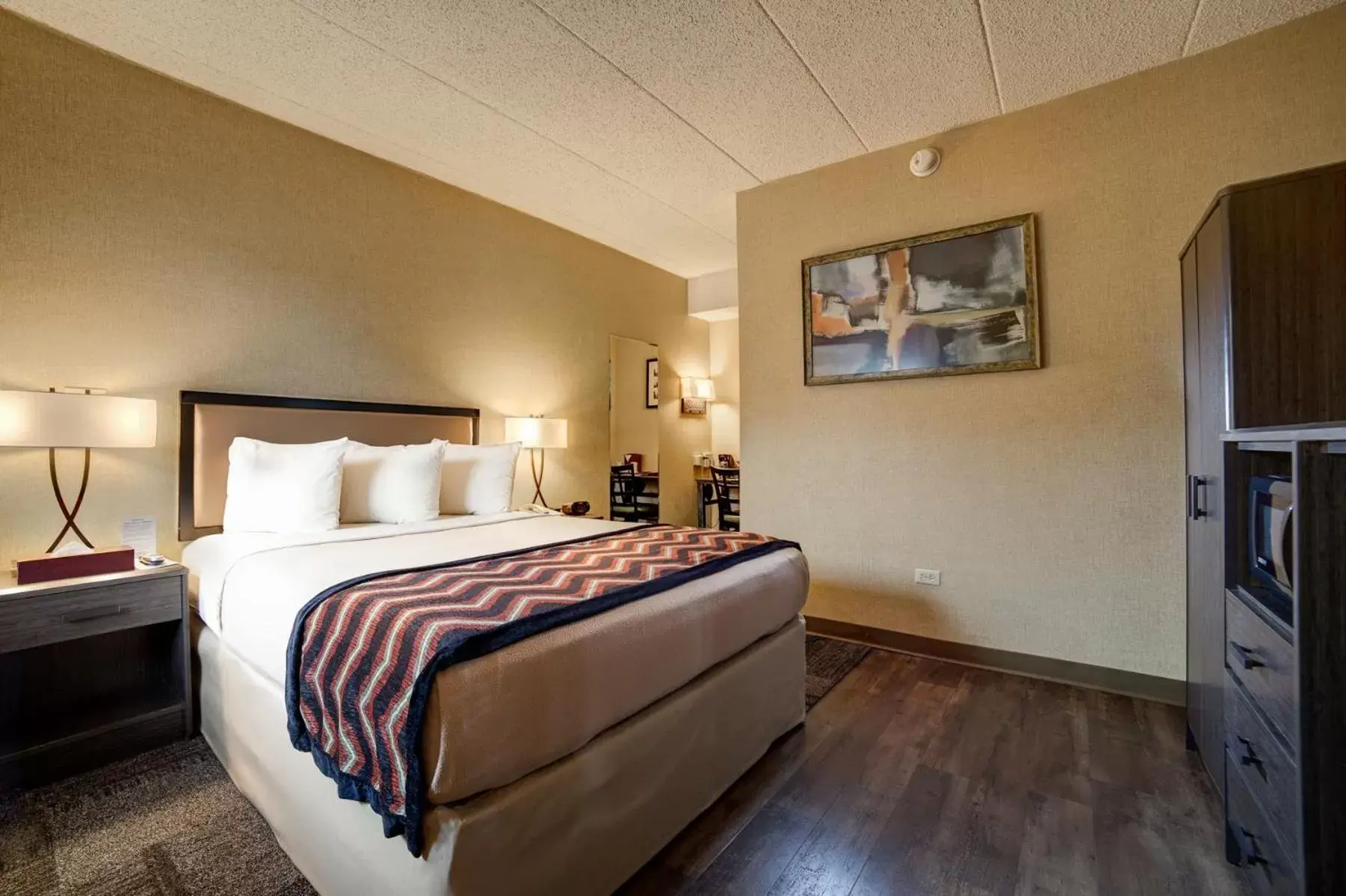 Standard Queen Room in Carlton Inn Midway Standard Queen Room in Carlton Inn Midway