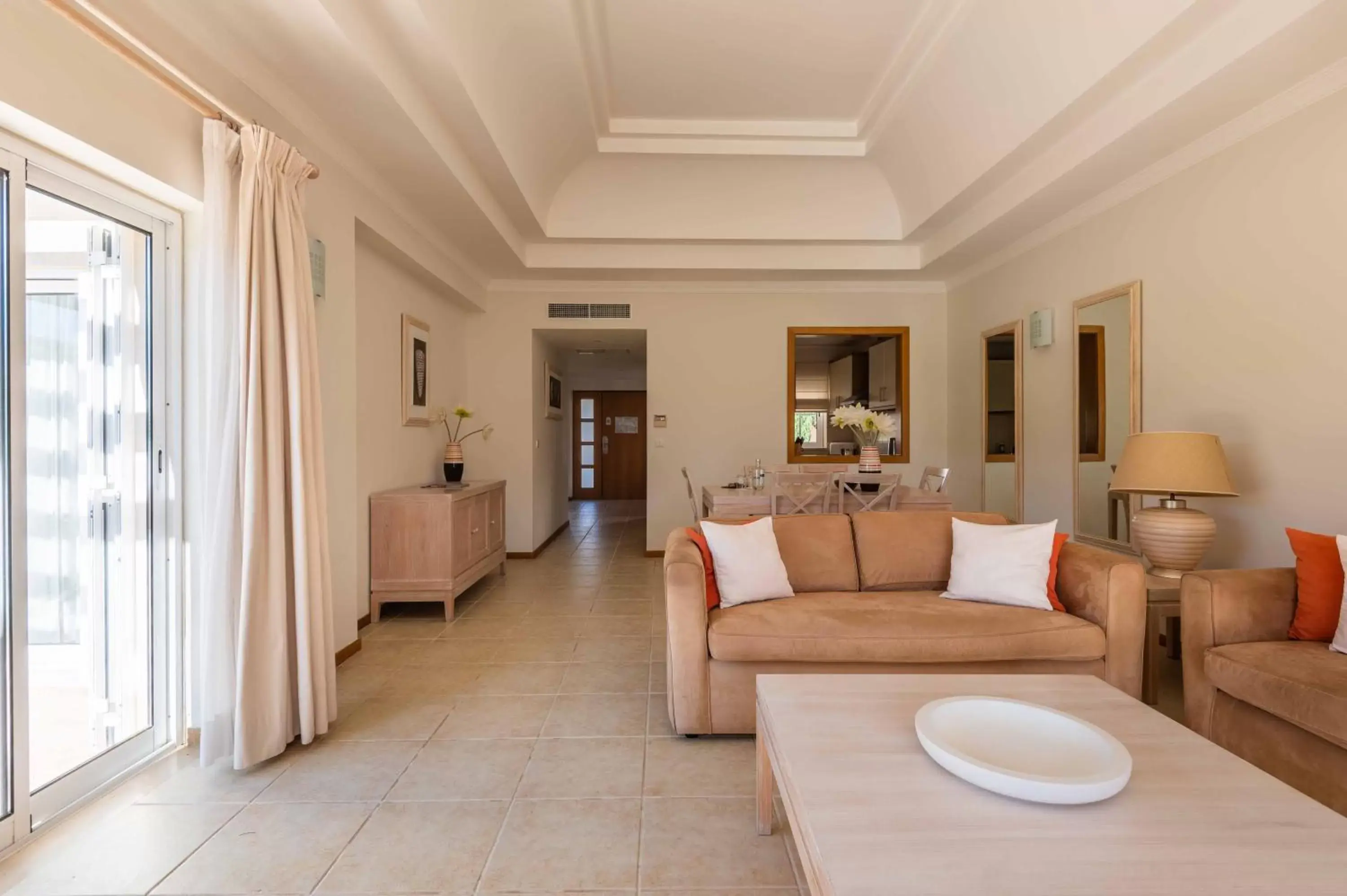 One-Bedroom Apartment with Garden View in Vale d'Oliveiras Quinta Resort & Spa One-Bedroom Apartment with Garden View in Vale d'Oliveiras Quinta Resort & Spa