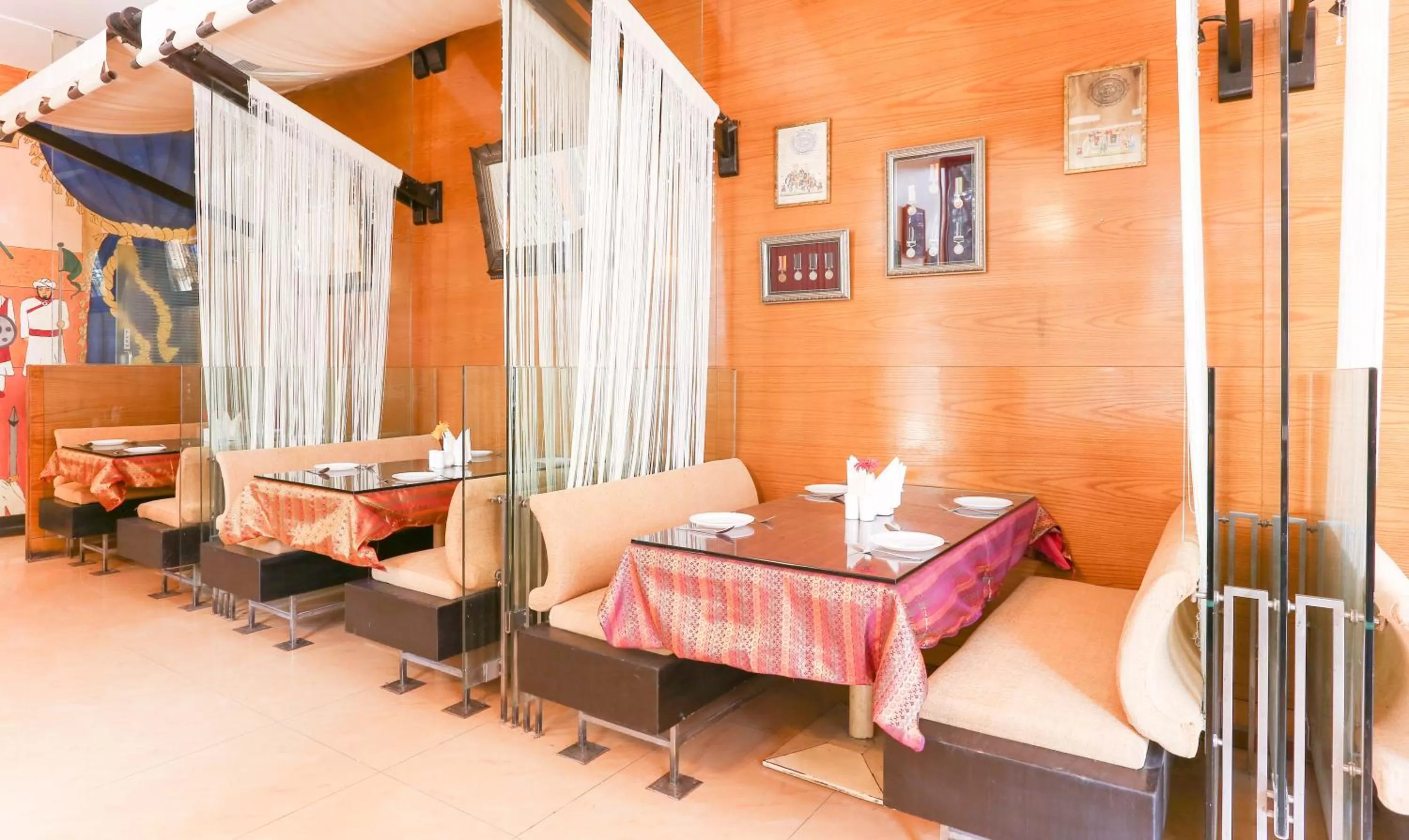 Restaurant/places to eat in Treebo Regency - Bund Garden, Dhole Patil Road