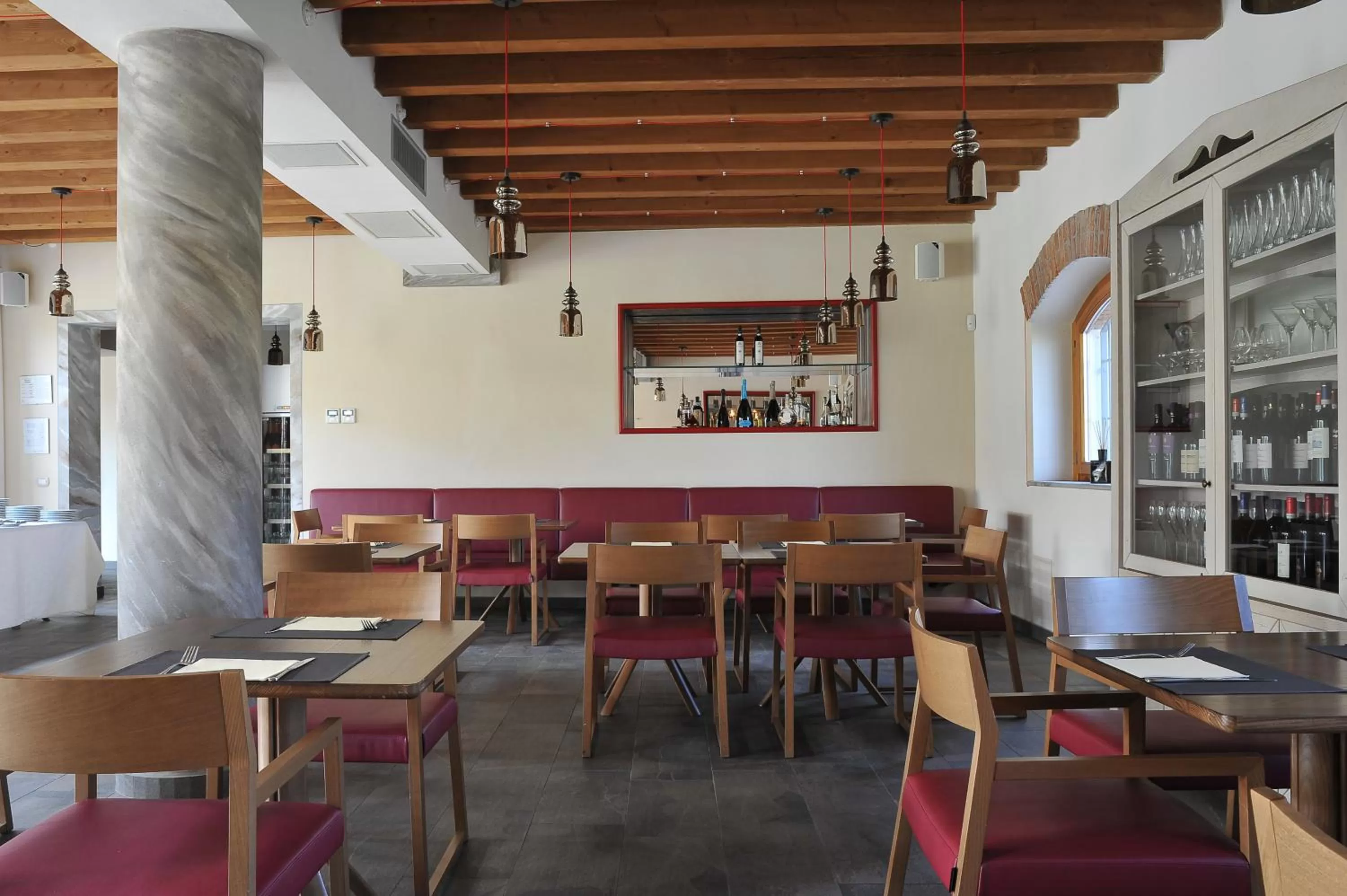 Restaurant/places to eat in Hotel Sesmones