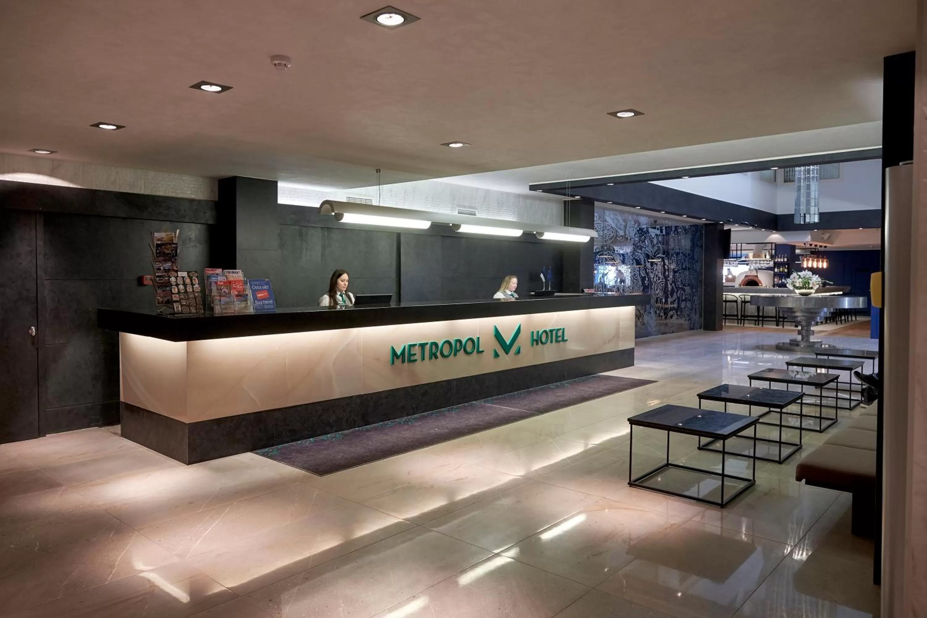 Lobby or reception in Metropol Hotel