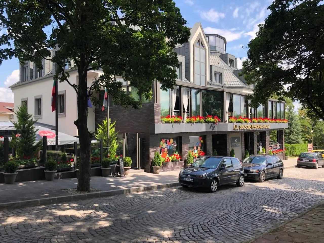 Property building in All Seasons Residence Design Hotel - Free parking