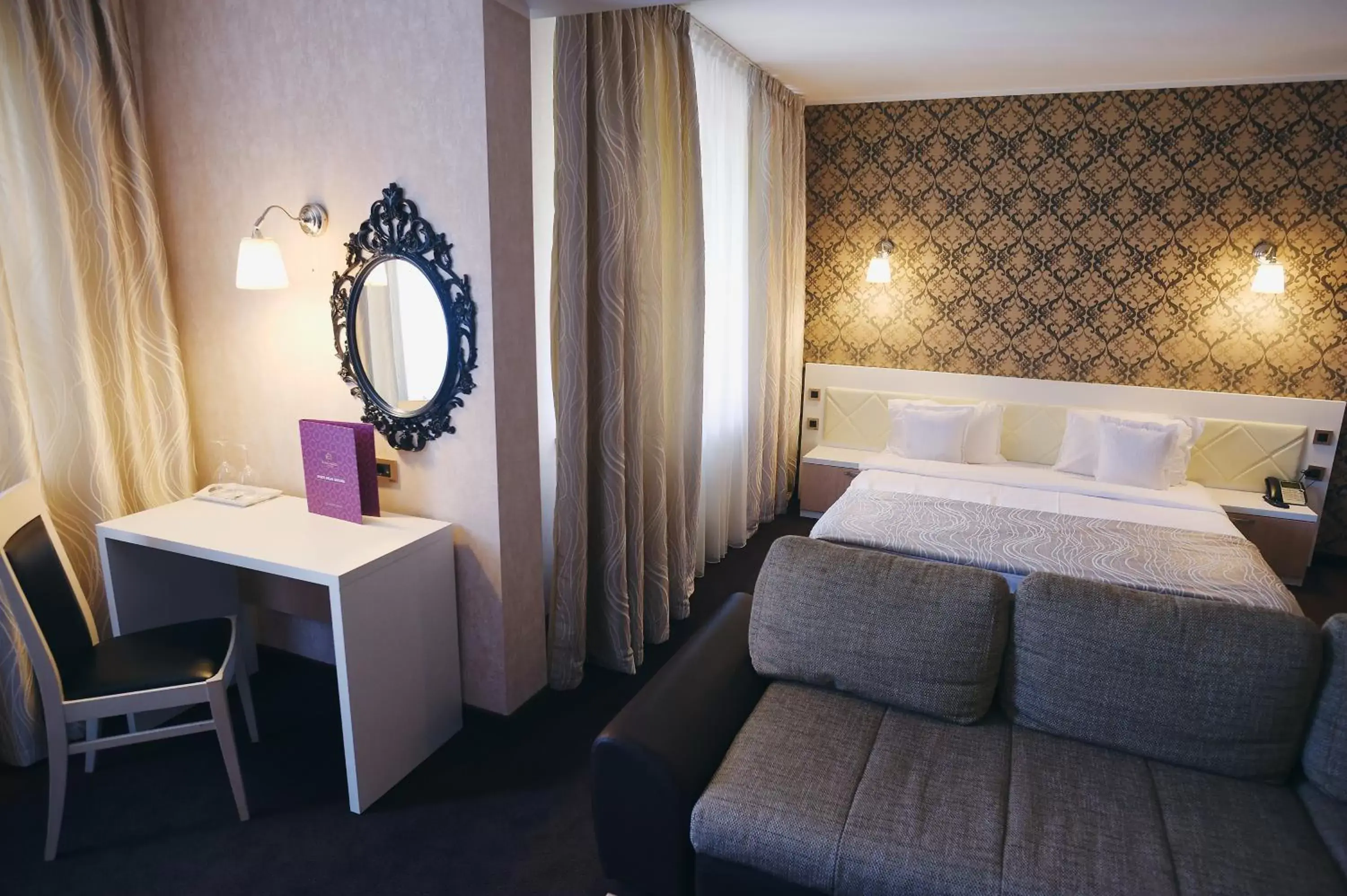 Black Tulip Hotel Black Tulip Hotel