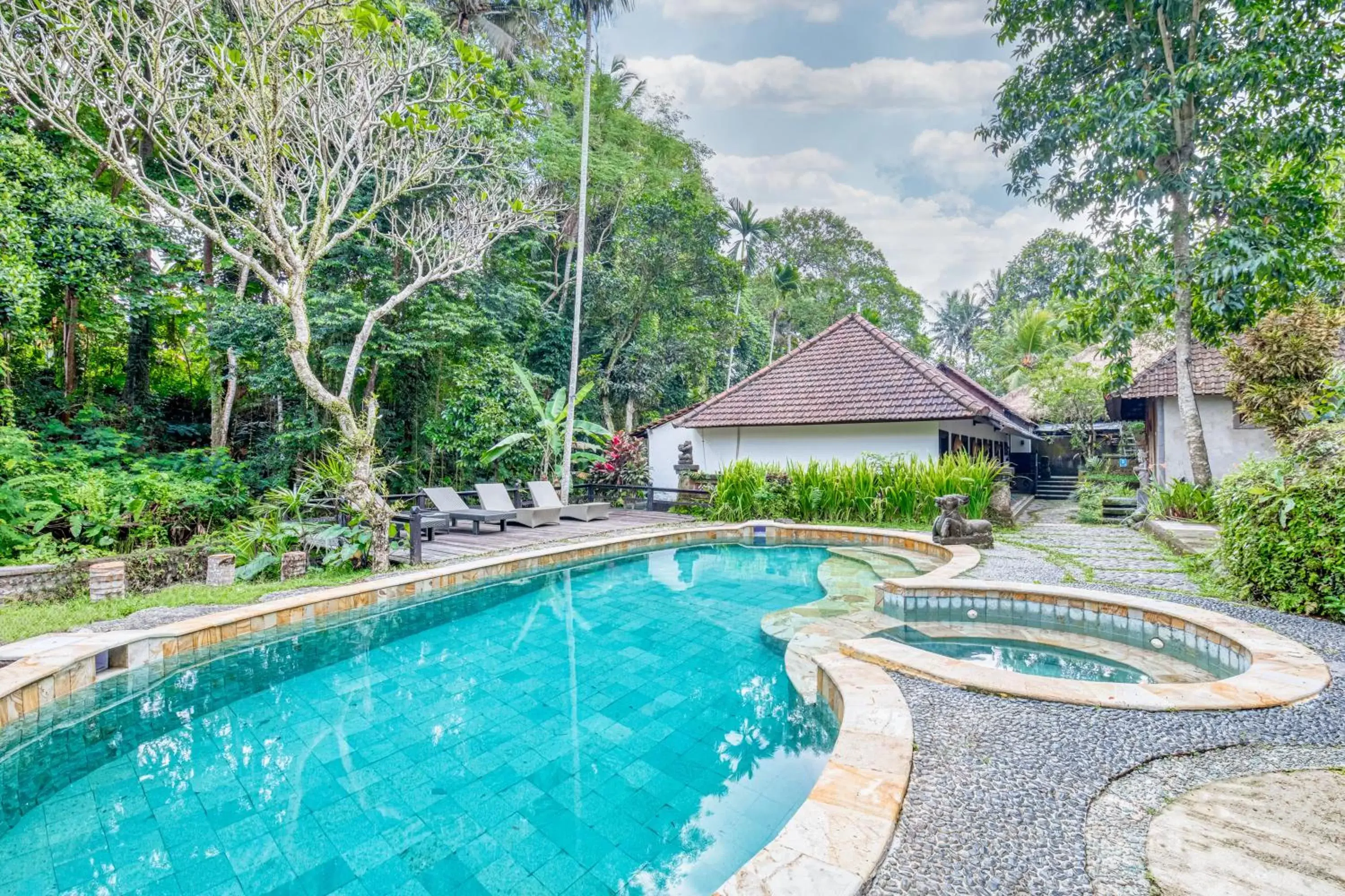 Superior Room with River View and Free Benefits in Ubud Sari Health Resort Superior Room with River View and Free Benefits in Ubud Sari Health Resort