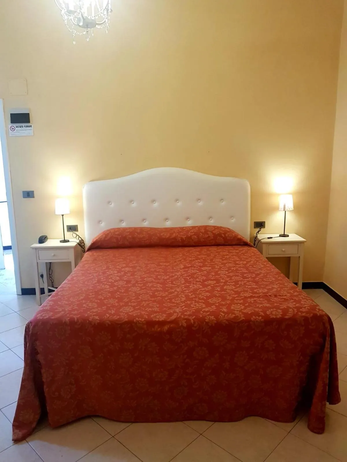 Bed in Hotel La Vela-Castello Il Rifugio