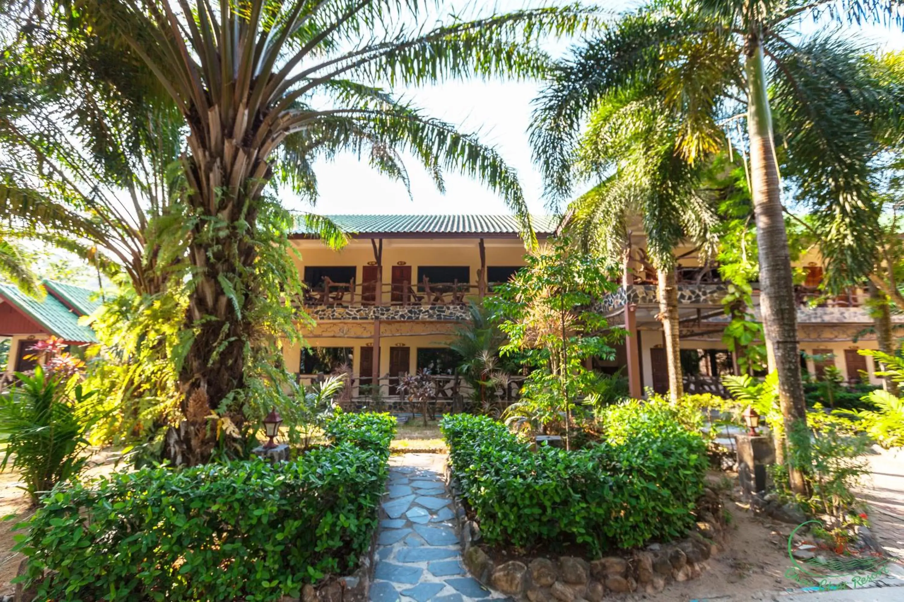 Standard Double or Twin Room - Beach in Chai Chet Resort Koh Chang Standard Double or Twin Room - Beach in Chai Chet Resort Koh Chang