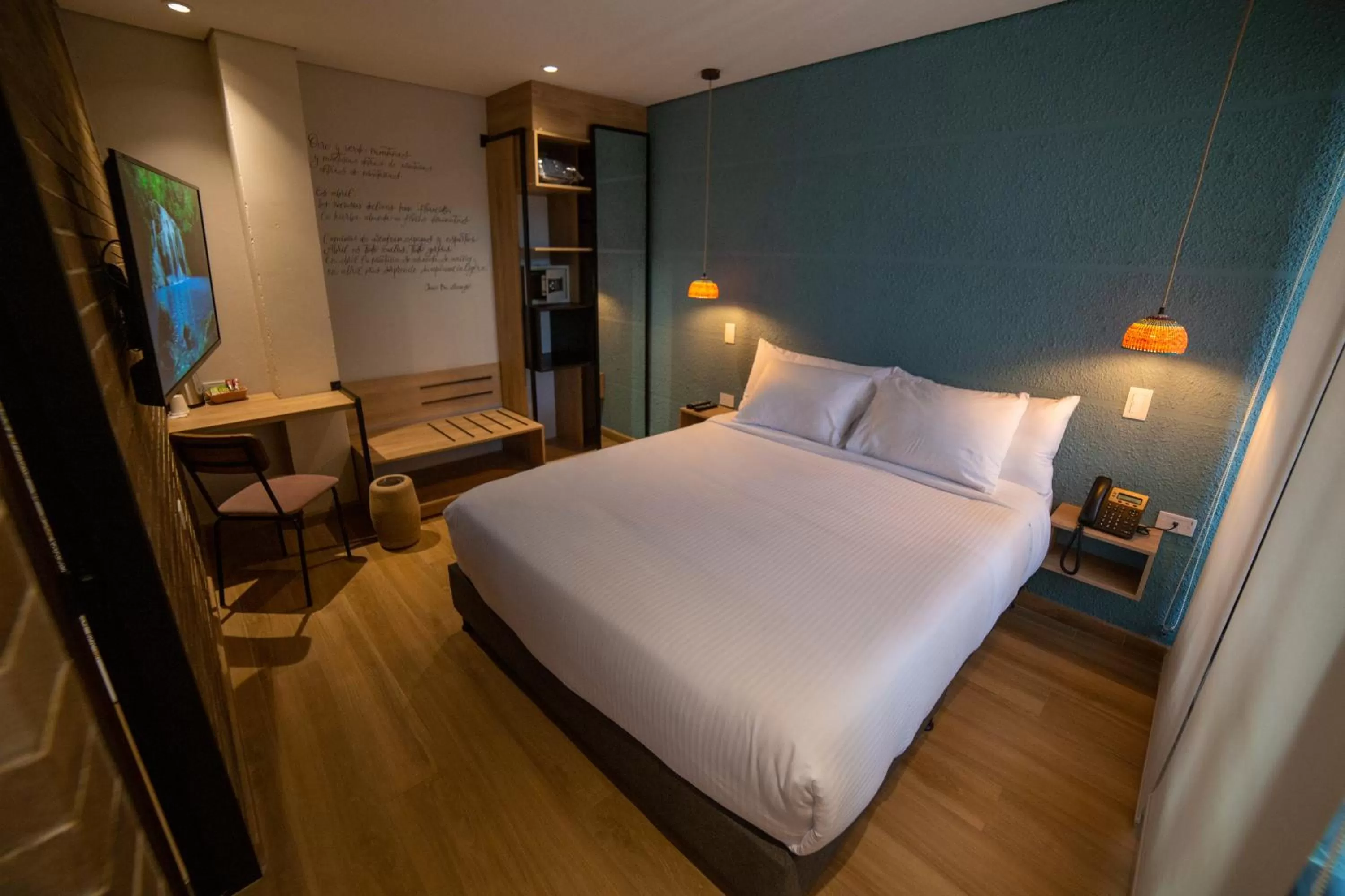 Bedroom, Bed in Casa Rose Hotel