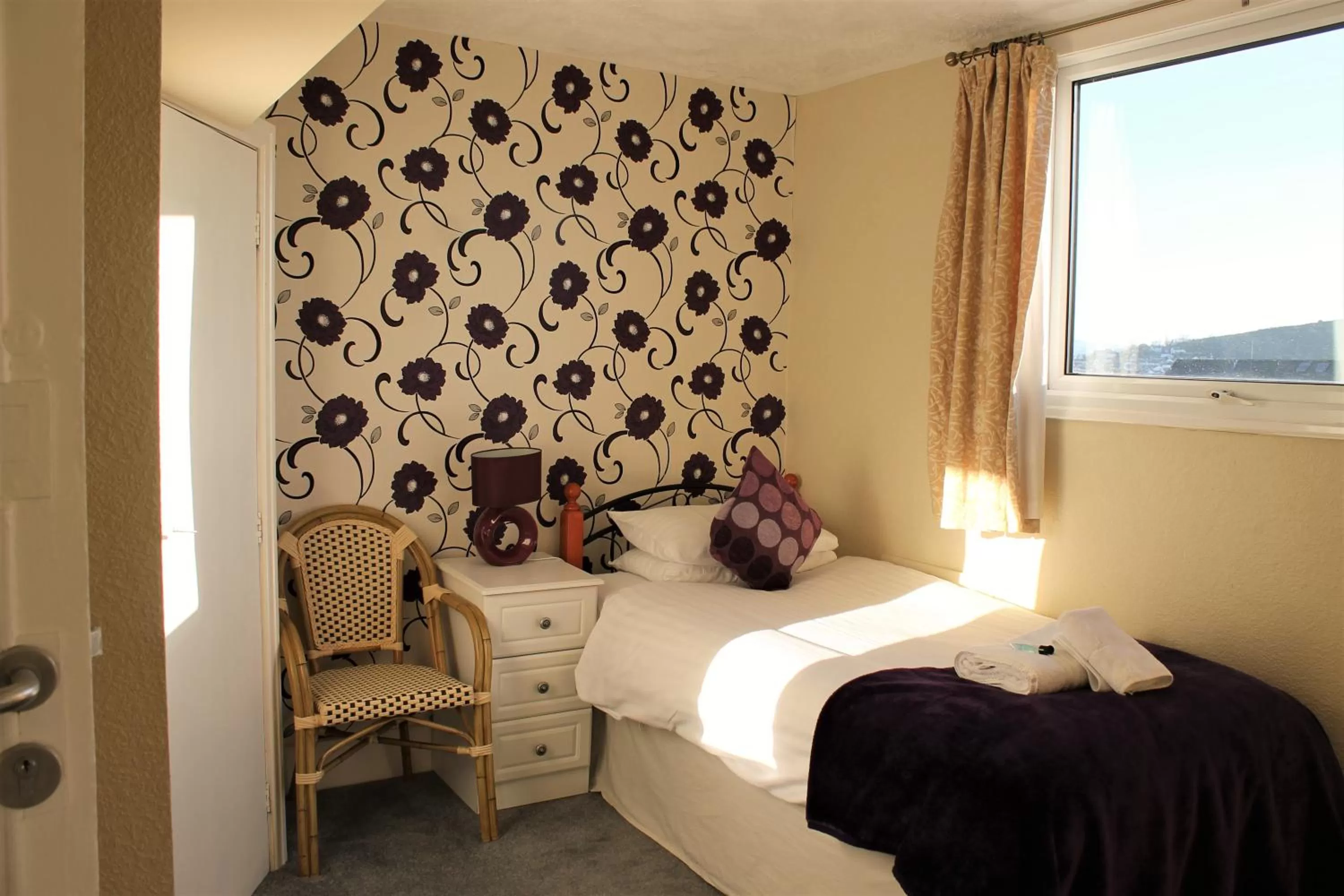 Bed in Winchmore Hotel