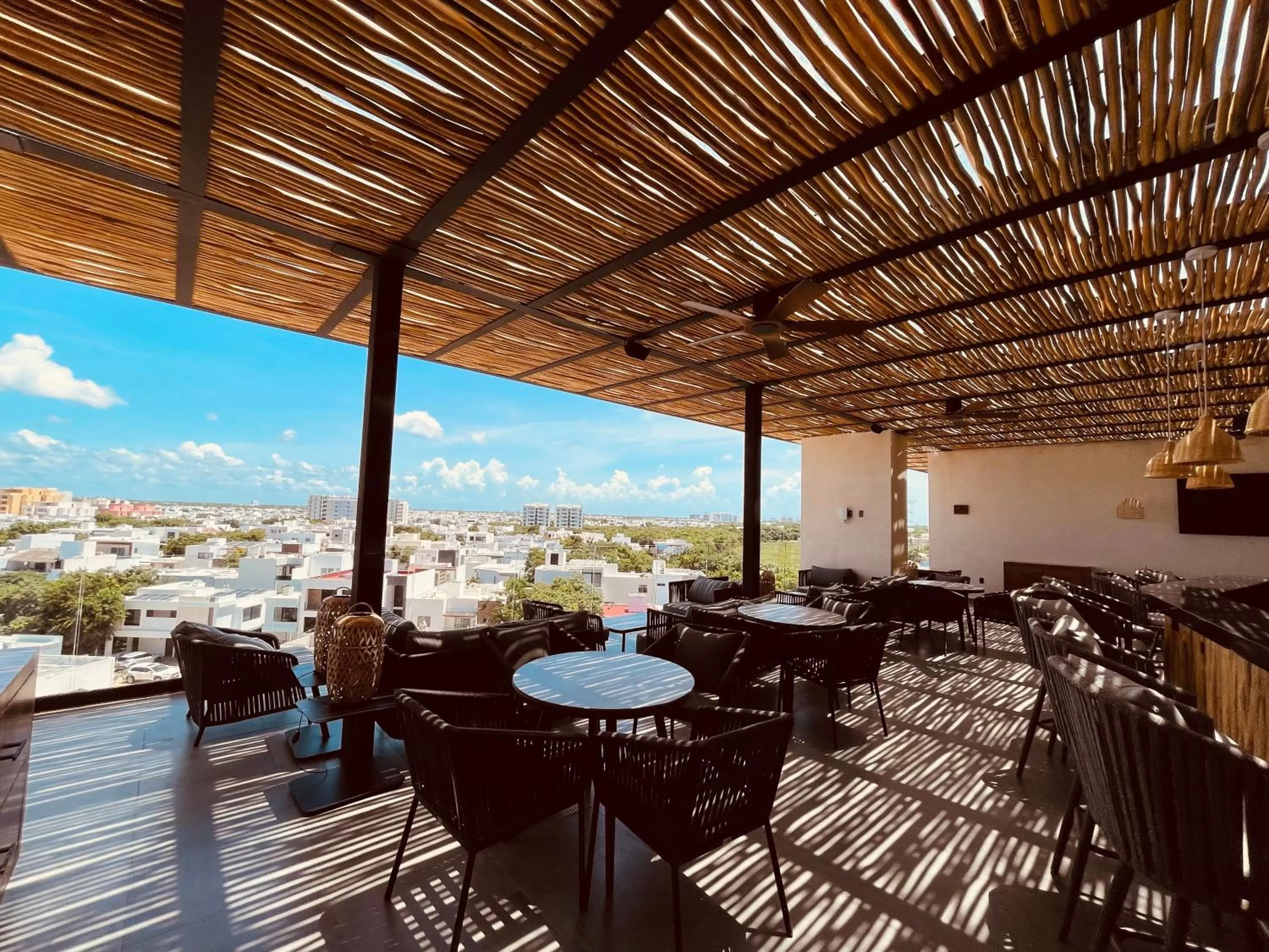 Restaurant/places to eat in Hive Cancun by G Hotels