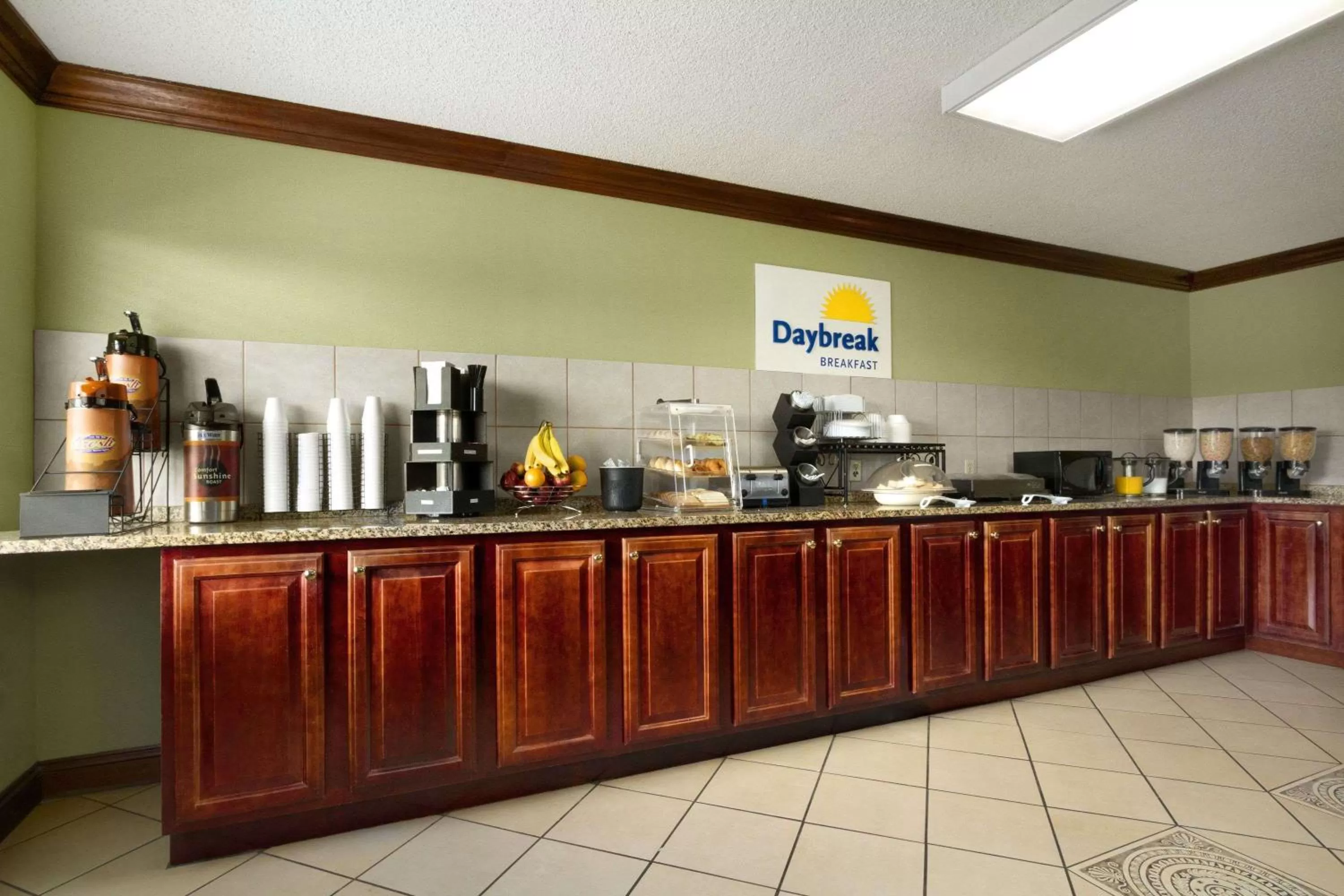 Restaurant/places to eat in Days Inn by Wyndham Southaven MS