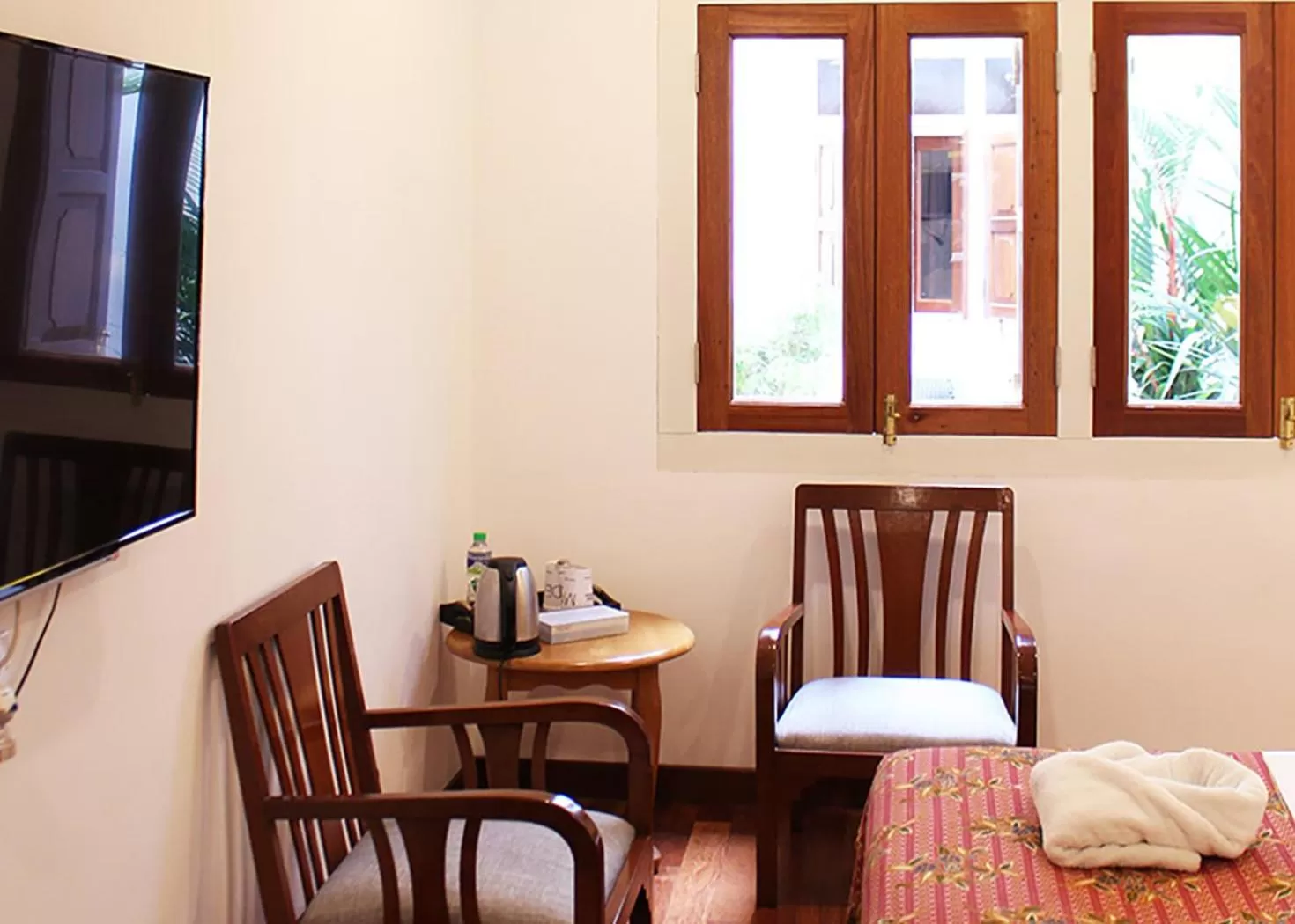 Heeren Straits Hotel