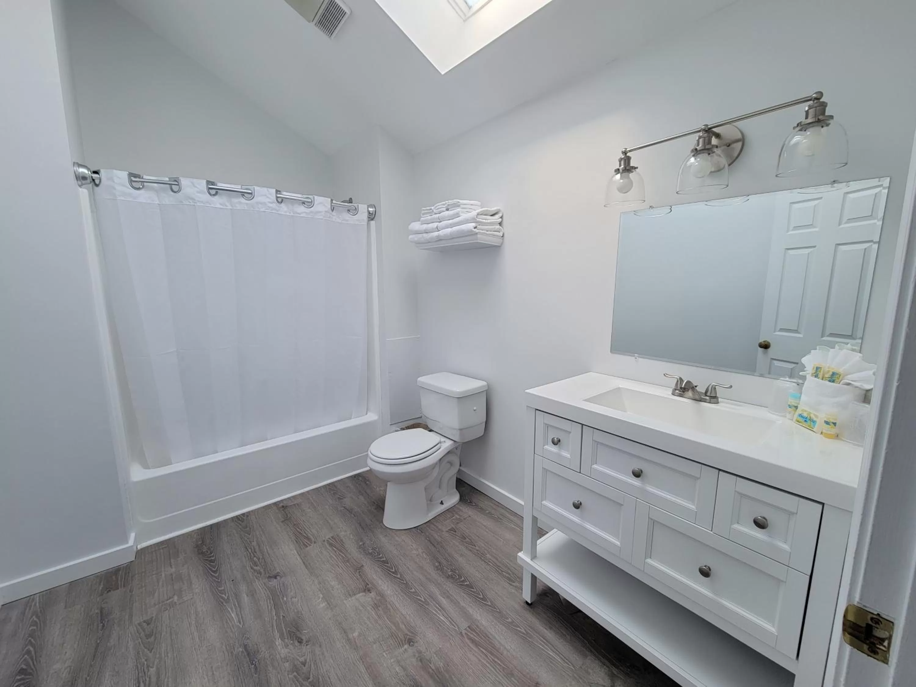 Bathroom in The Grand Beach Inn