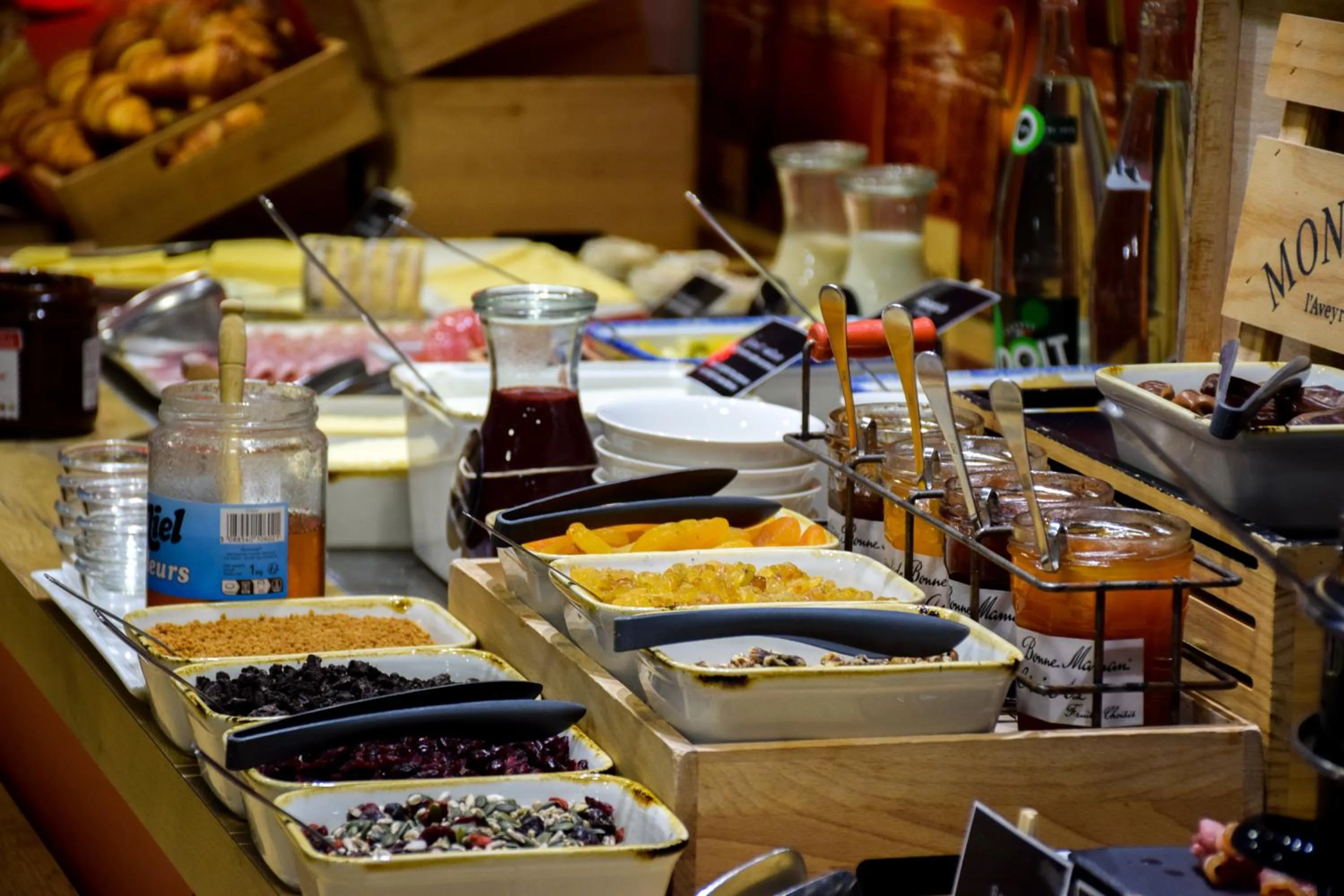 Breakfast in ibis Rodez Centre