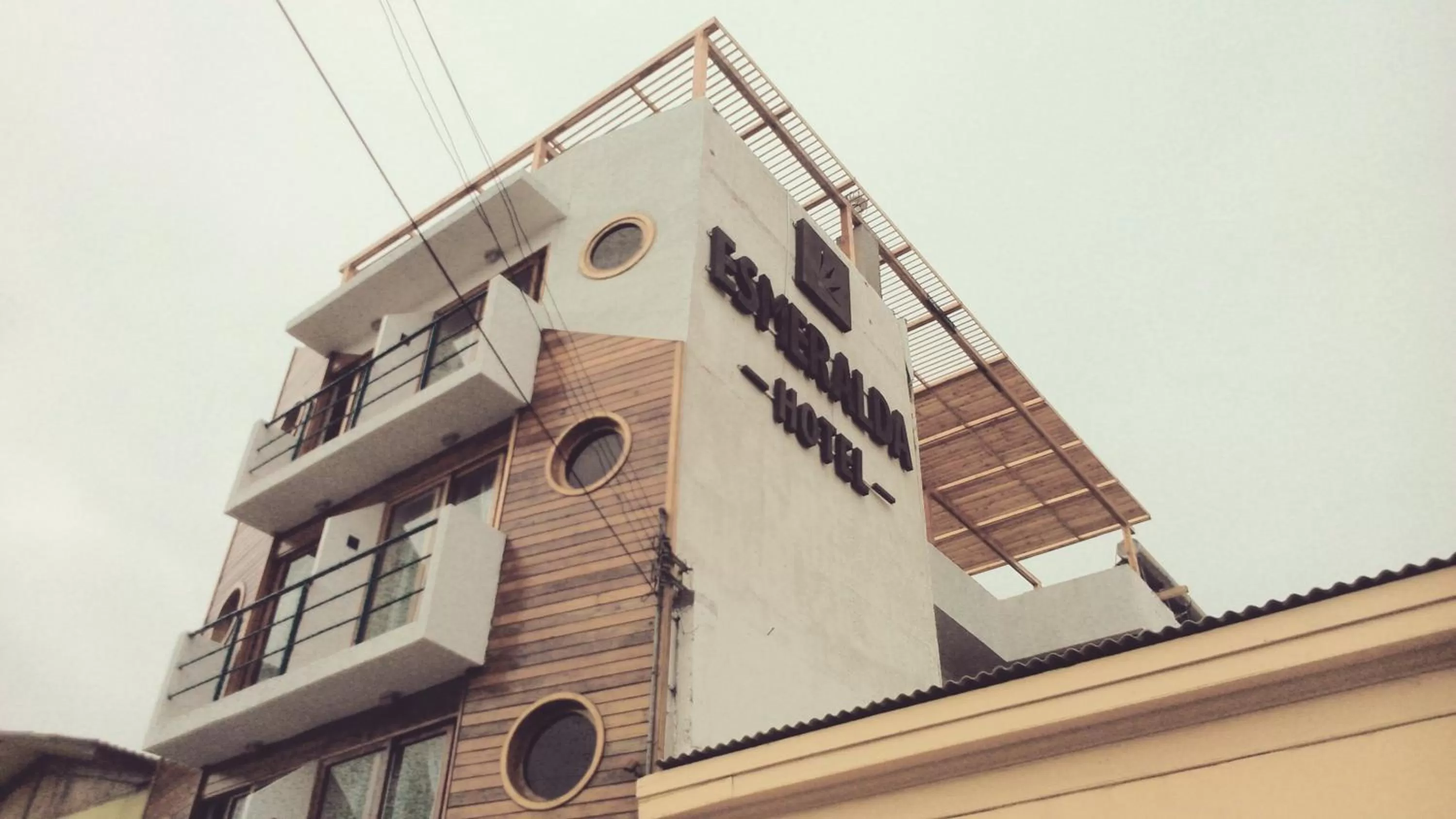 Facade/entrance, Property Building in Hotel Esmeralda