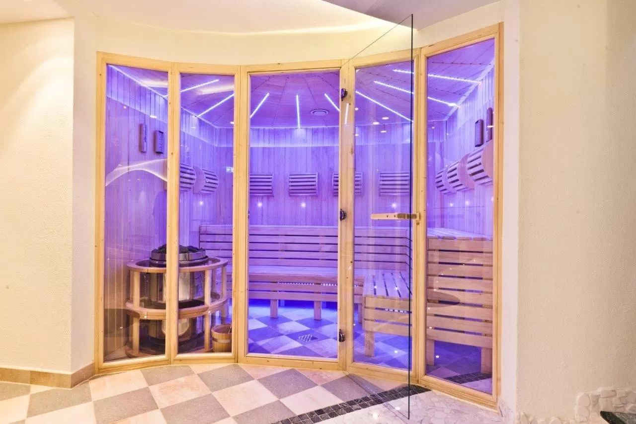 Spa and wellness centre/facilities in MONDI Resort und Chalet Oberstaufen
