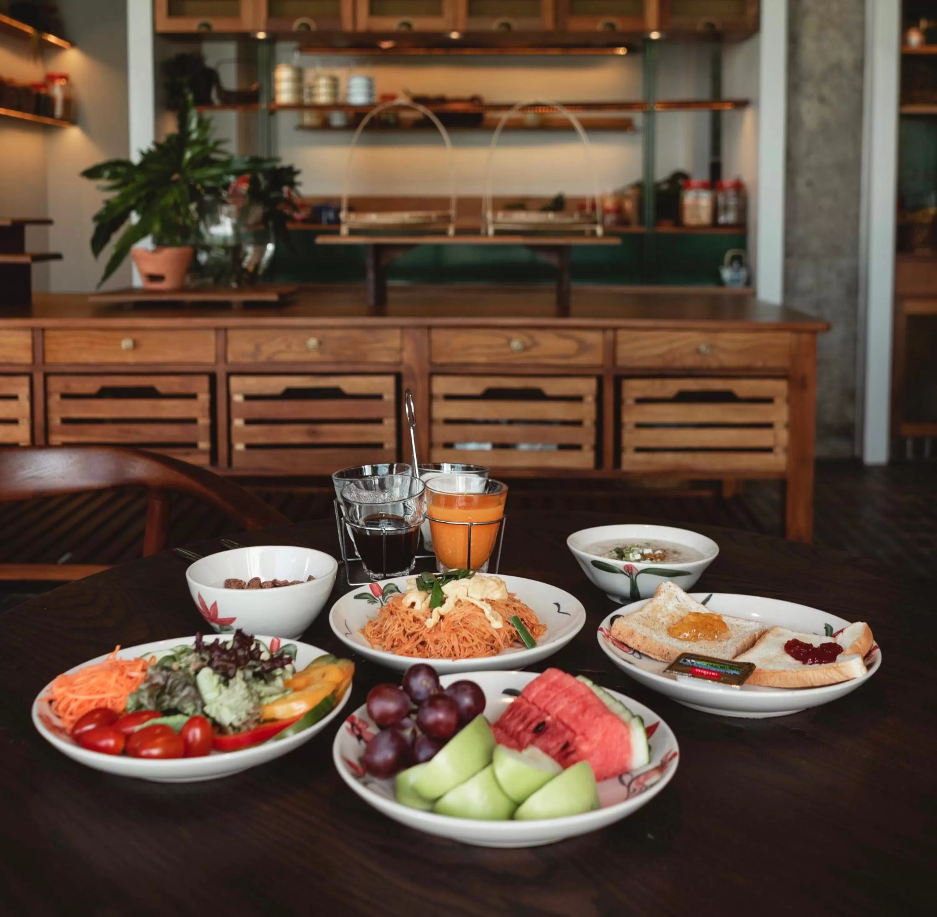 Restaurant/places to eat in Hotel Gahn Khao Lak