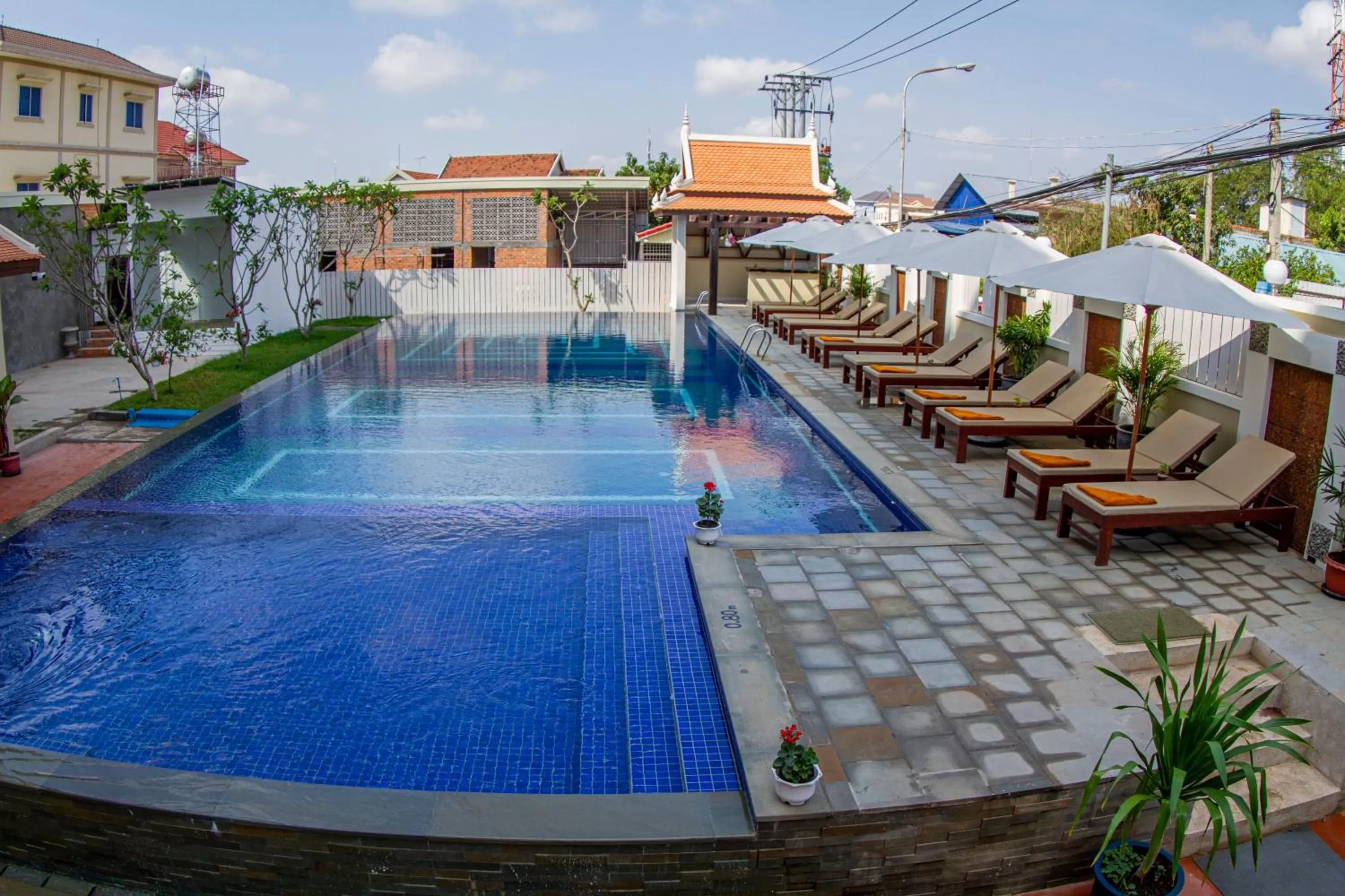Swimming pool in Kampong Thom Palace Hotel