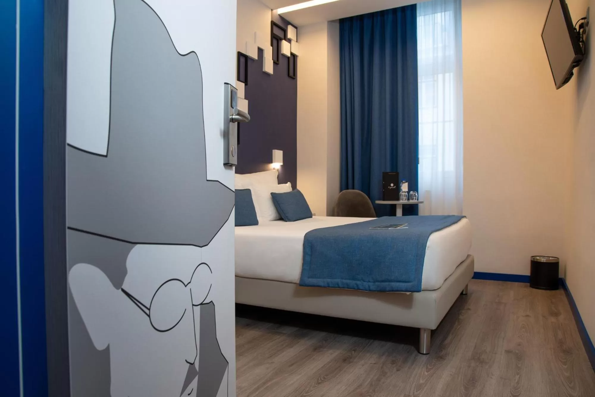 Bed in Be Poet Baixa Hotel