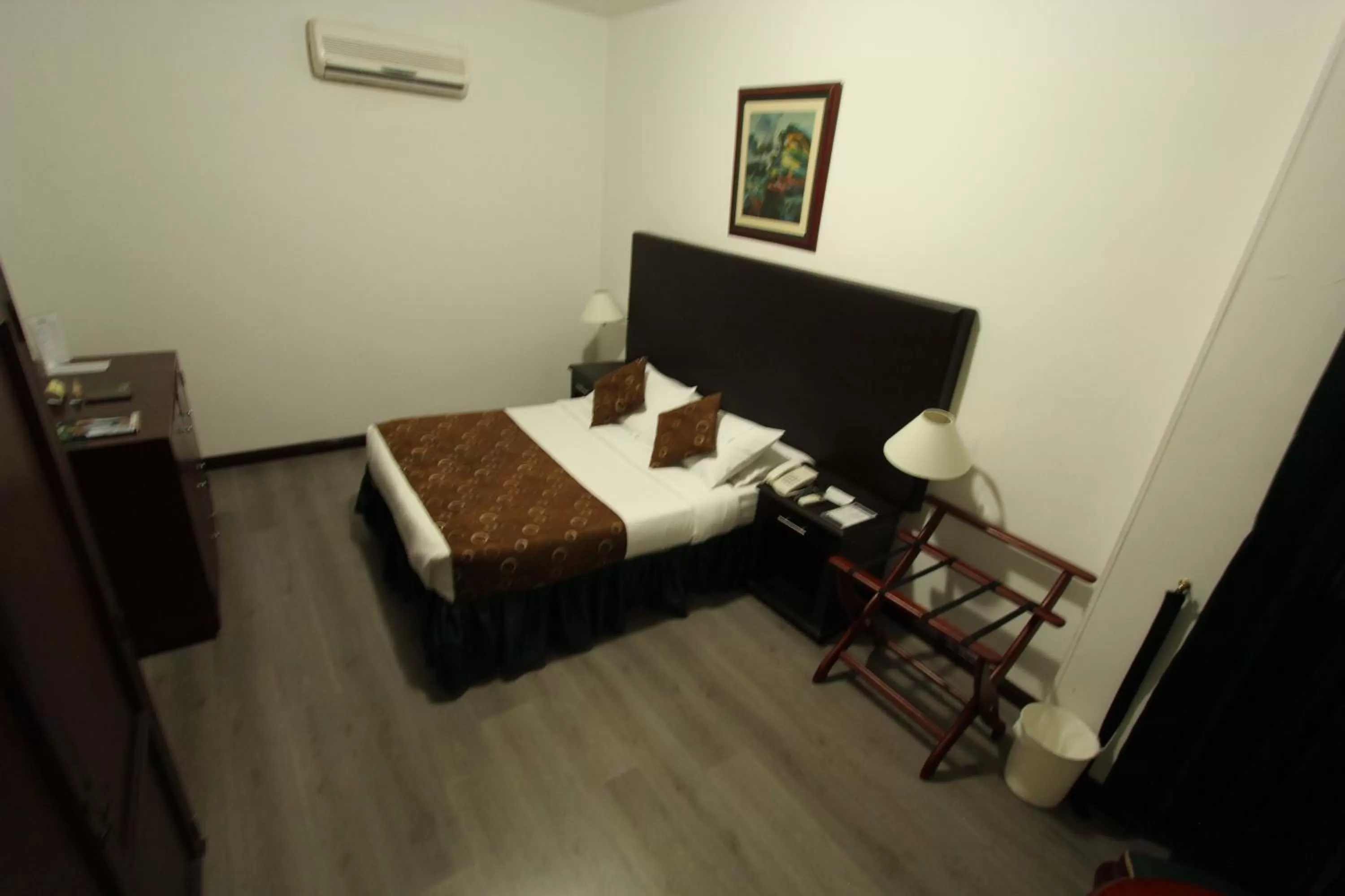 Decorative detail, Bed in Hotel San Fernando Real