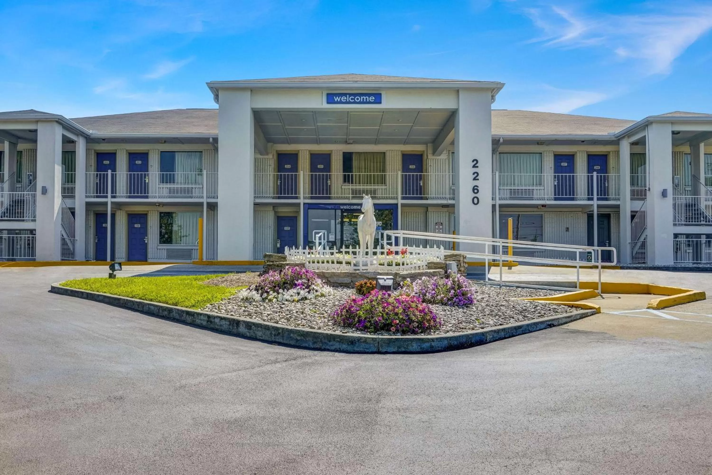 Property building in Motel 6-Lexington, KY - East I-75