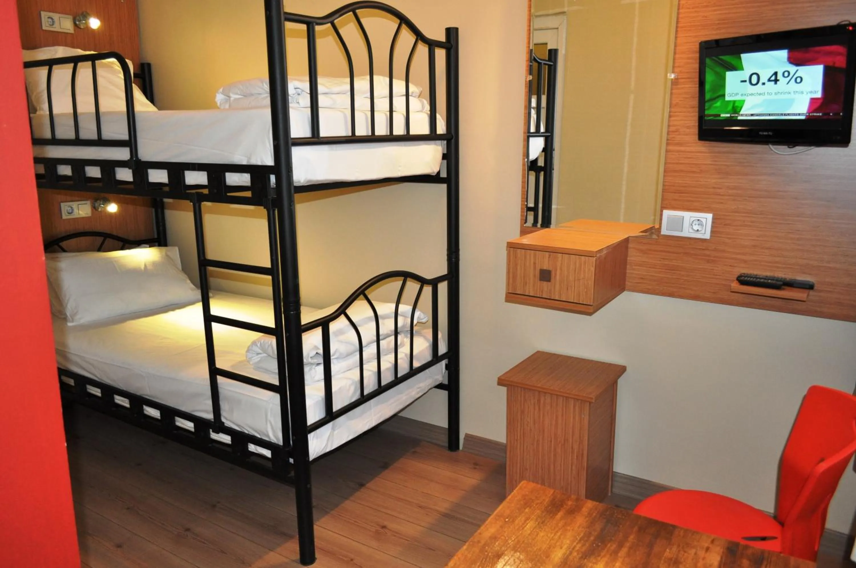 TV and multimedia, Bed in Antique Hostel