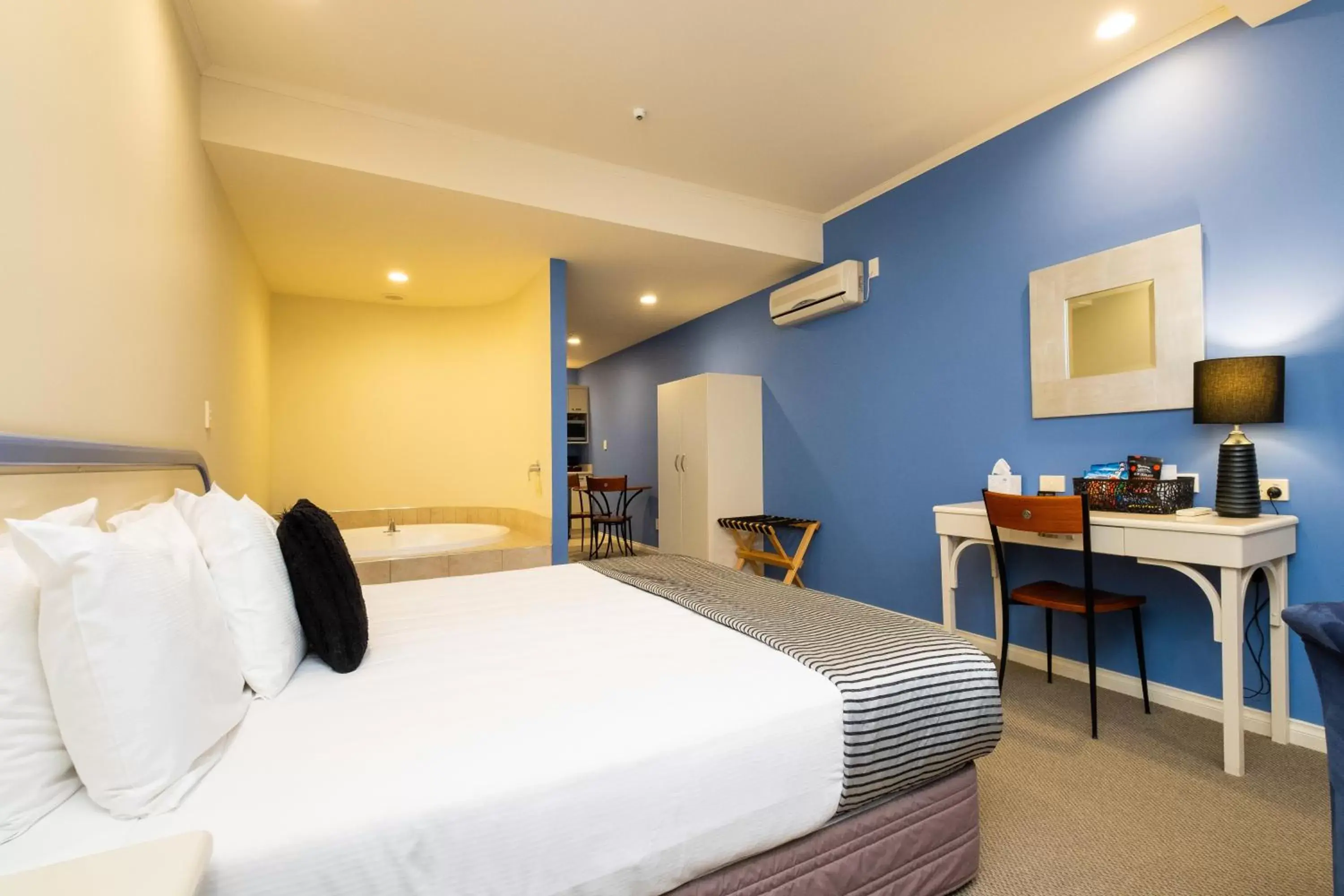 Ground floor Spa Suite in Motel de la Mer Ground floor Spa Suite in Motel de la Mer