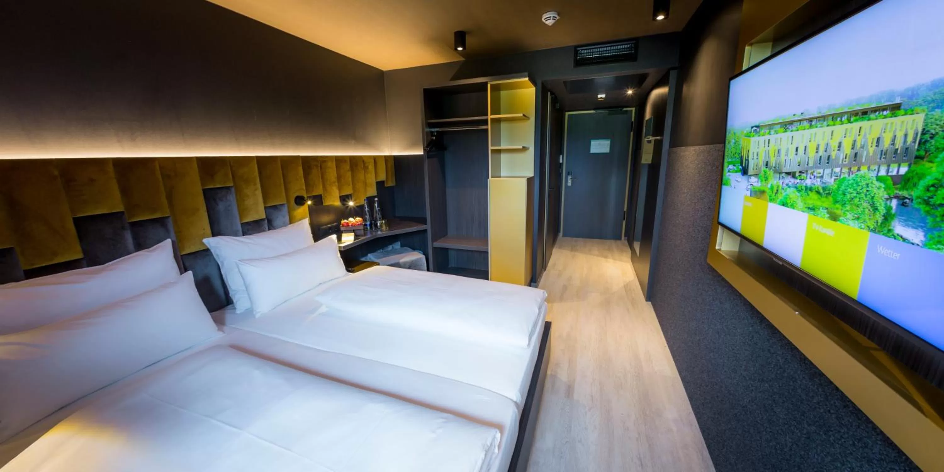 Photo of the whole room, Bed in MY HOME MY HOTEL Rosenheim