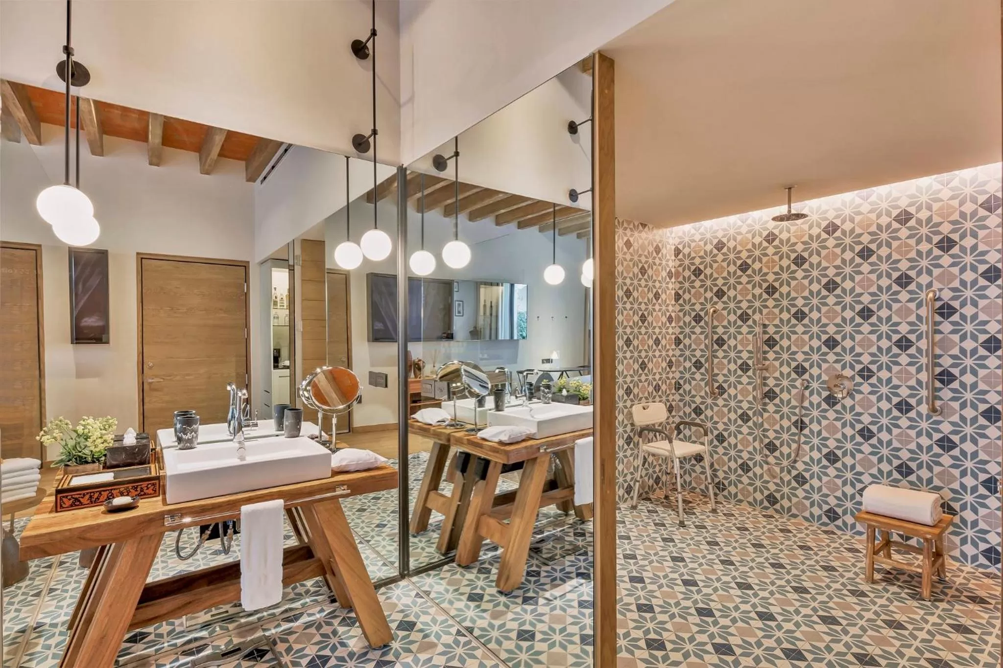 Photo of the whole room in Live Aqua San Miguel de Allende