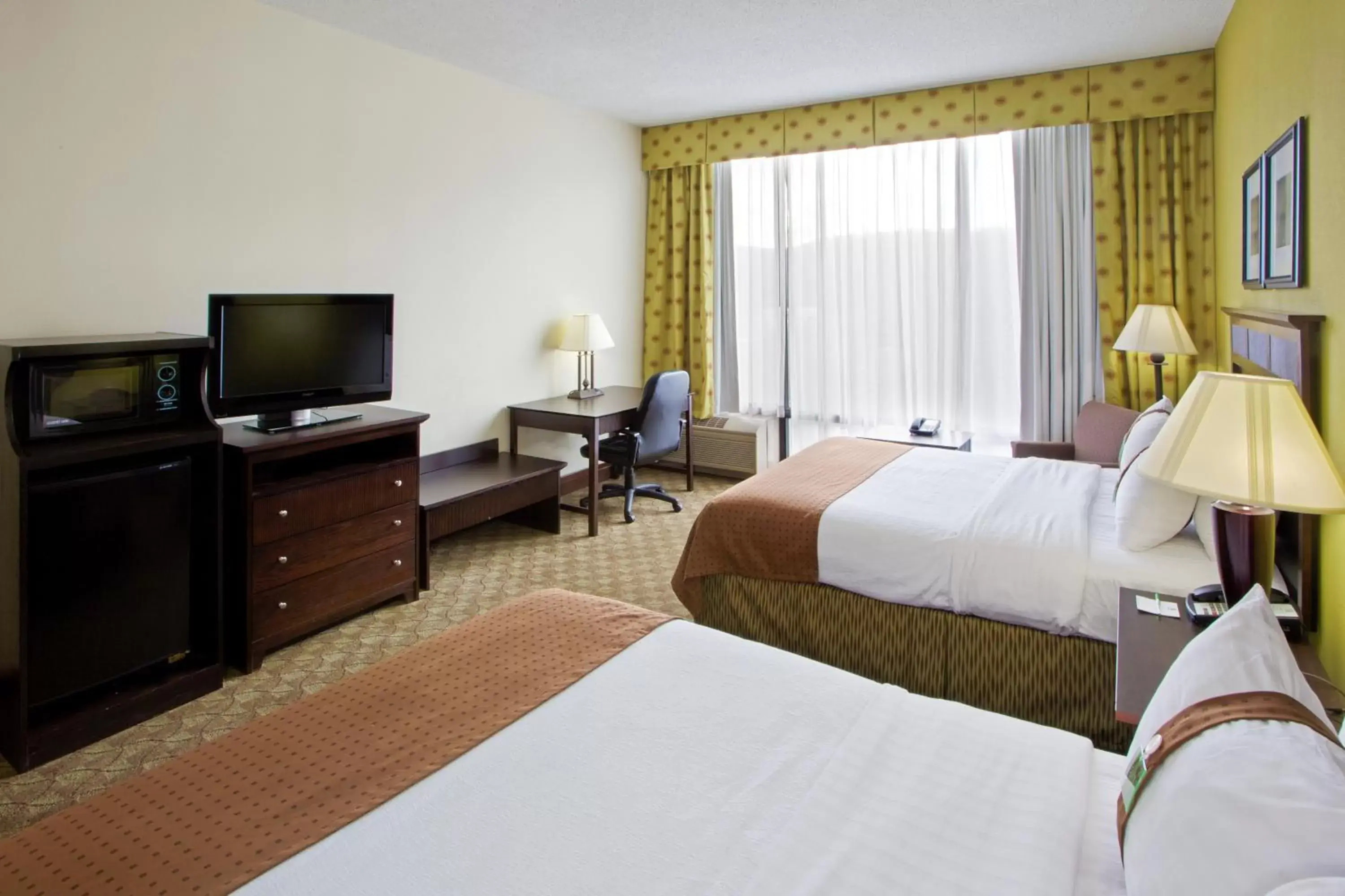 Holiday Inn Roanoke - Tanglewood Route 419 & I 581 by IHG Holiday Inn Roanoke - Tanglewood Route 419 & I 581 by IHG
