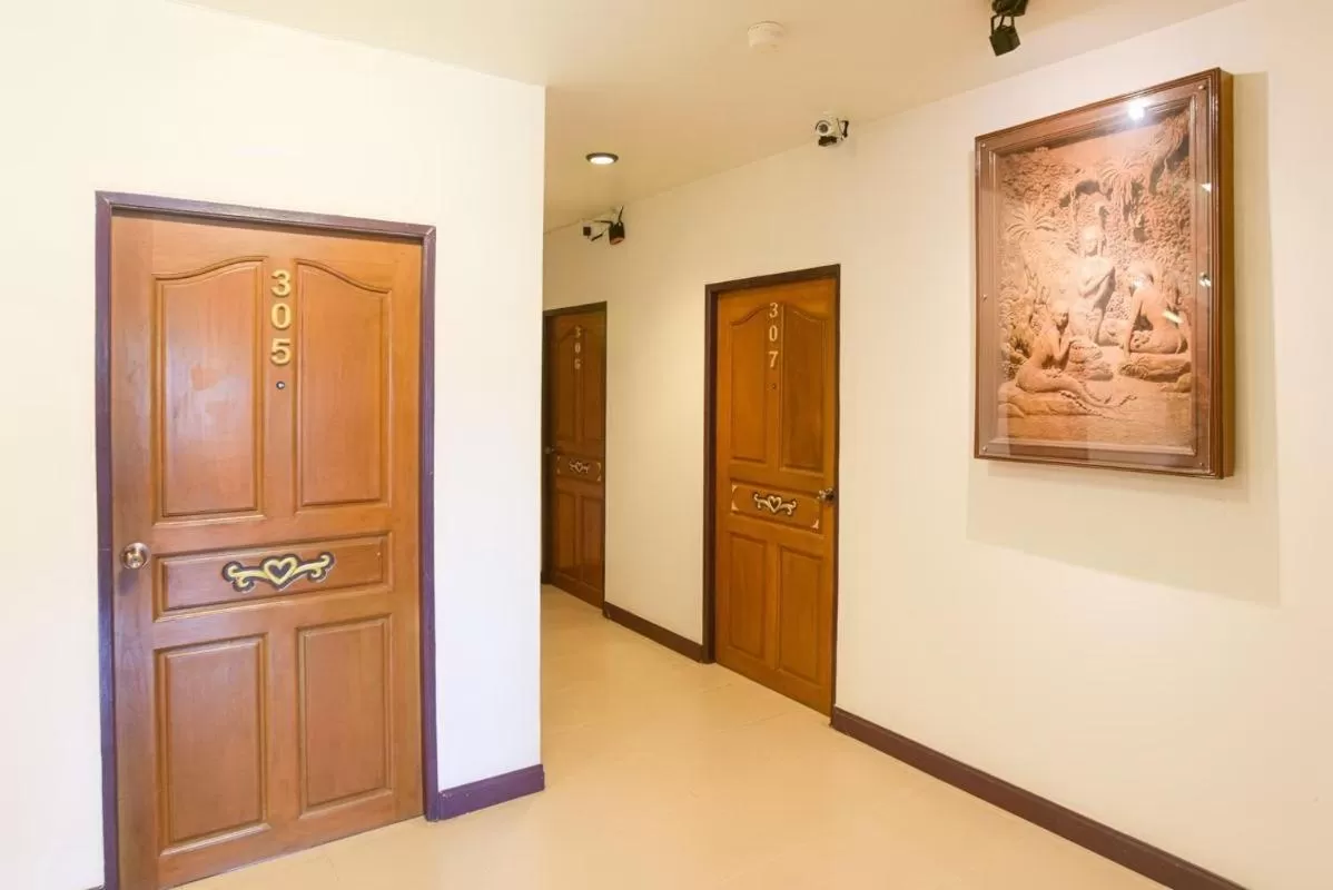 Decorative detail in Ban Ao Thong