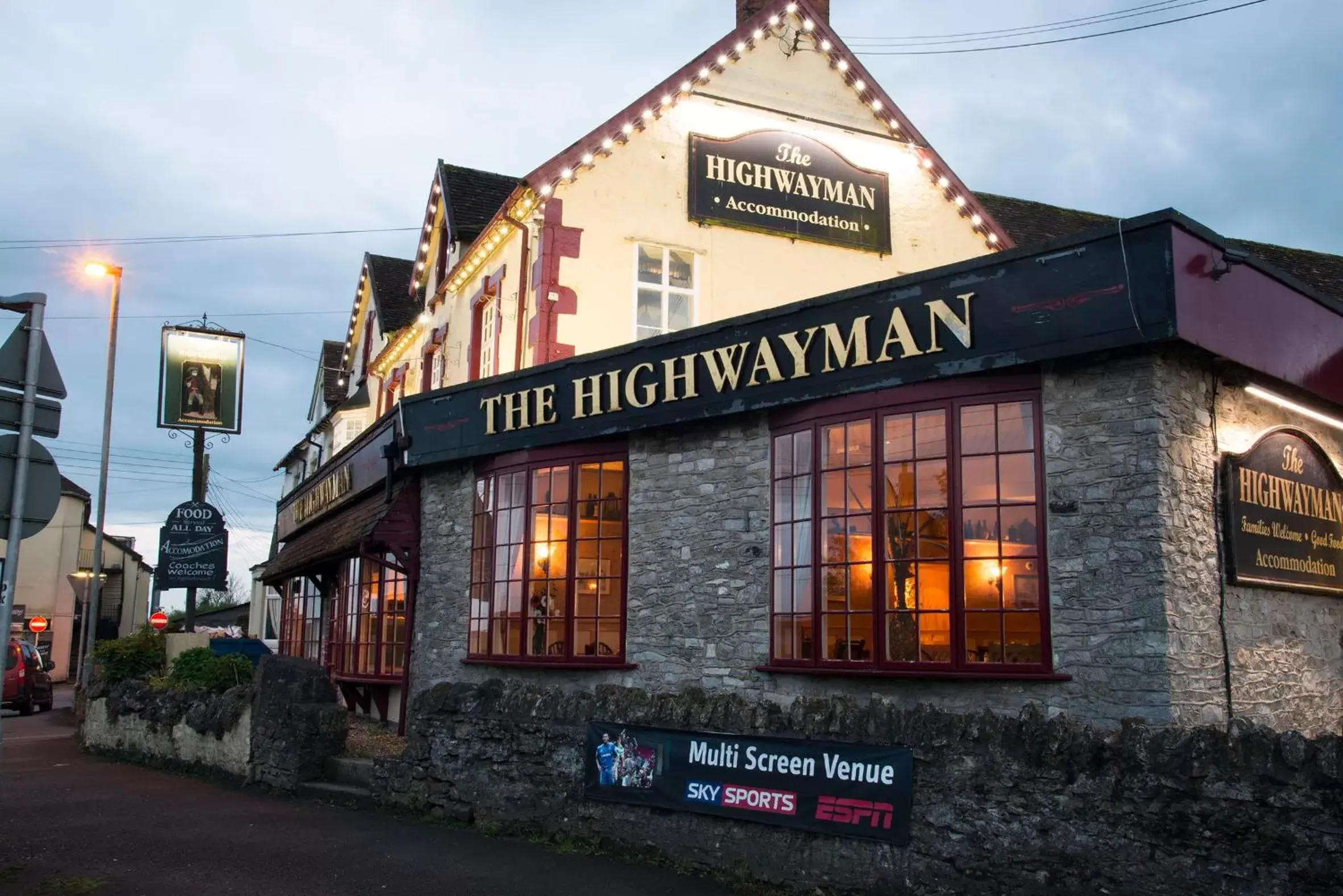 The Highwayman Inn The Highwayman Inn