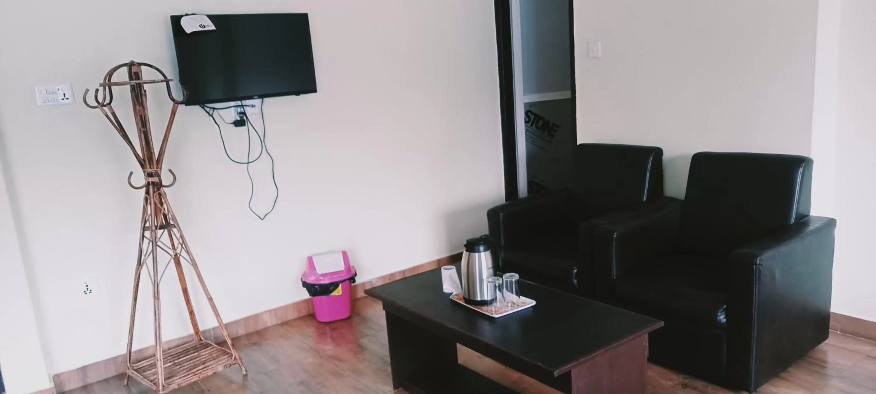 TV/Entertainment Center in Hotel My Dream