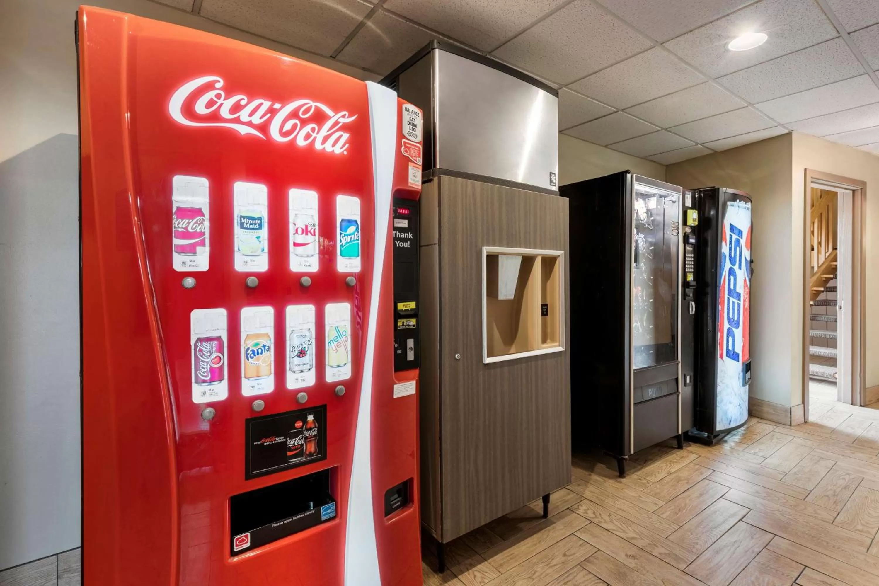 Property building in Best Western Indian Oak