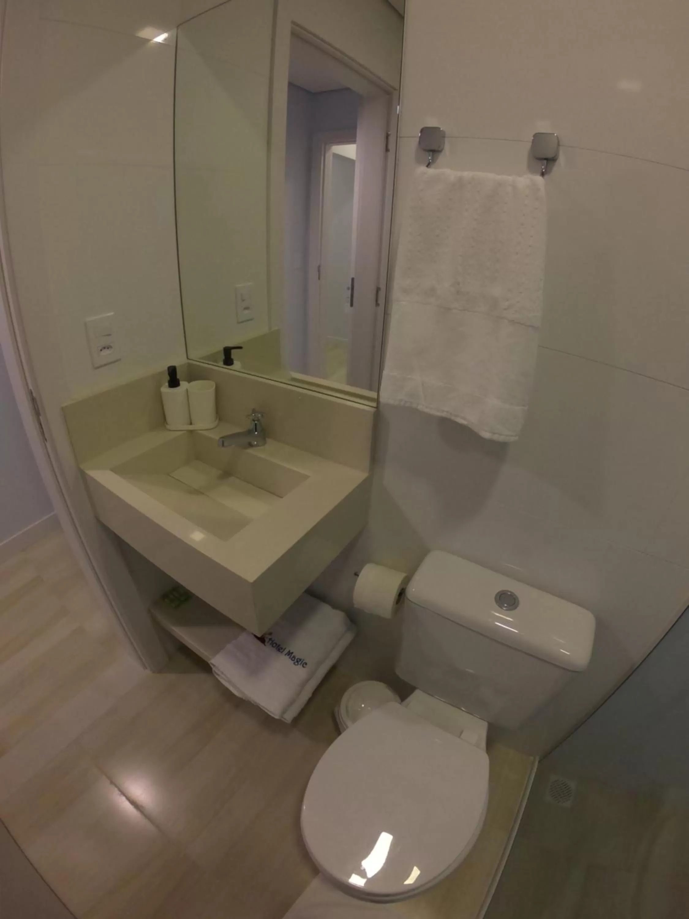 Bathroom in Hotel e Pousada Magic