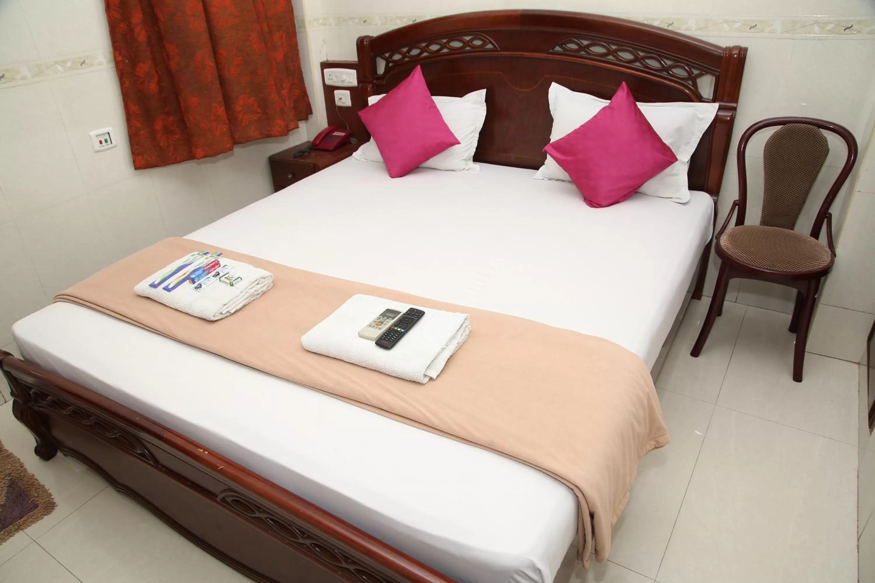 Bed in Grand View Residency Chennai