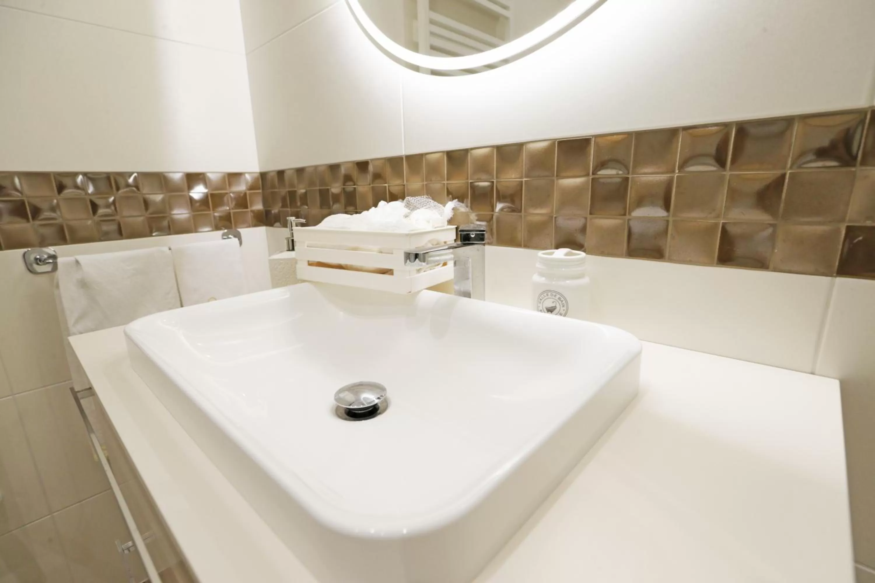 Bathroom in L'ARTE DI VENERE SUITE