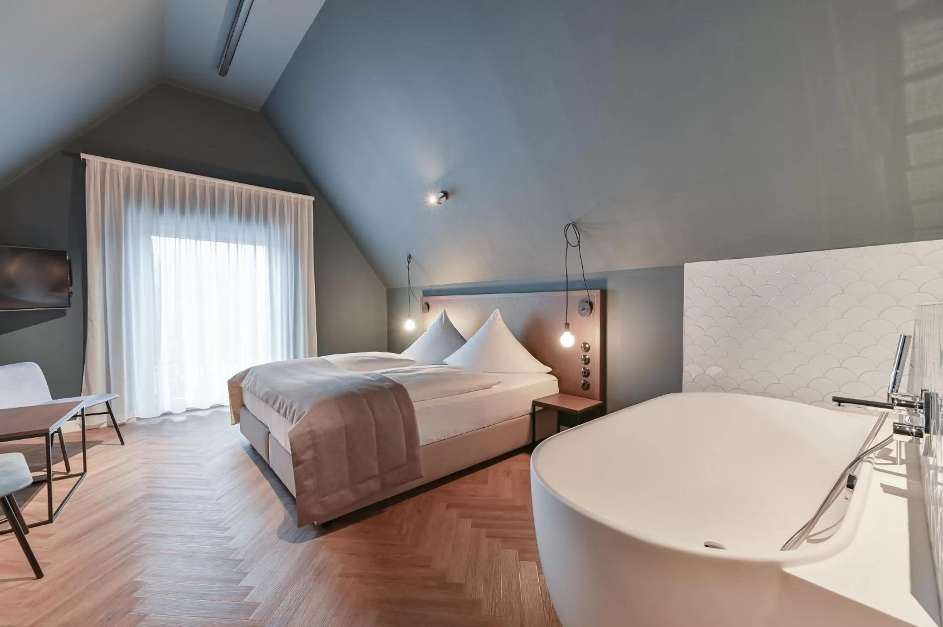 Bedroom, Bed in Hotel Sonne