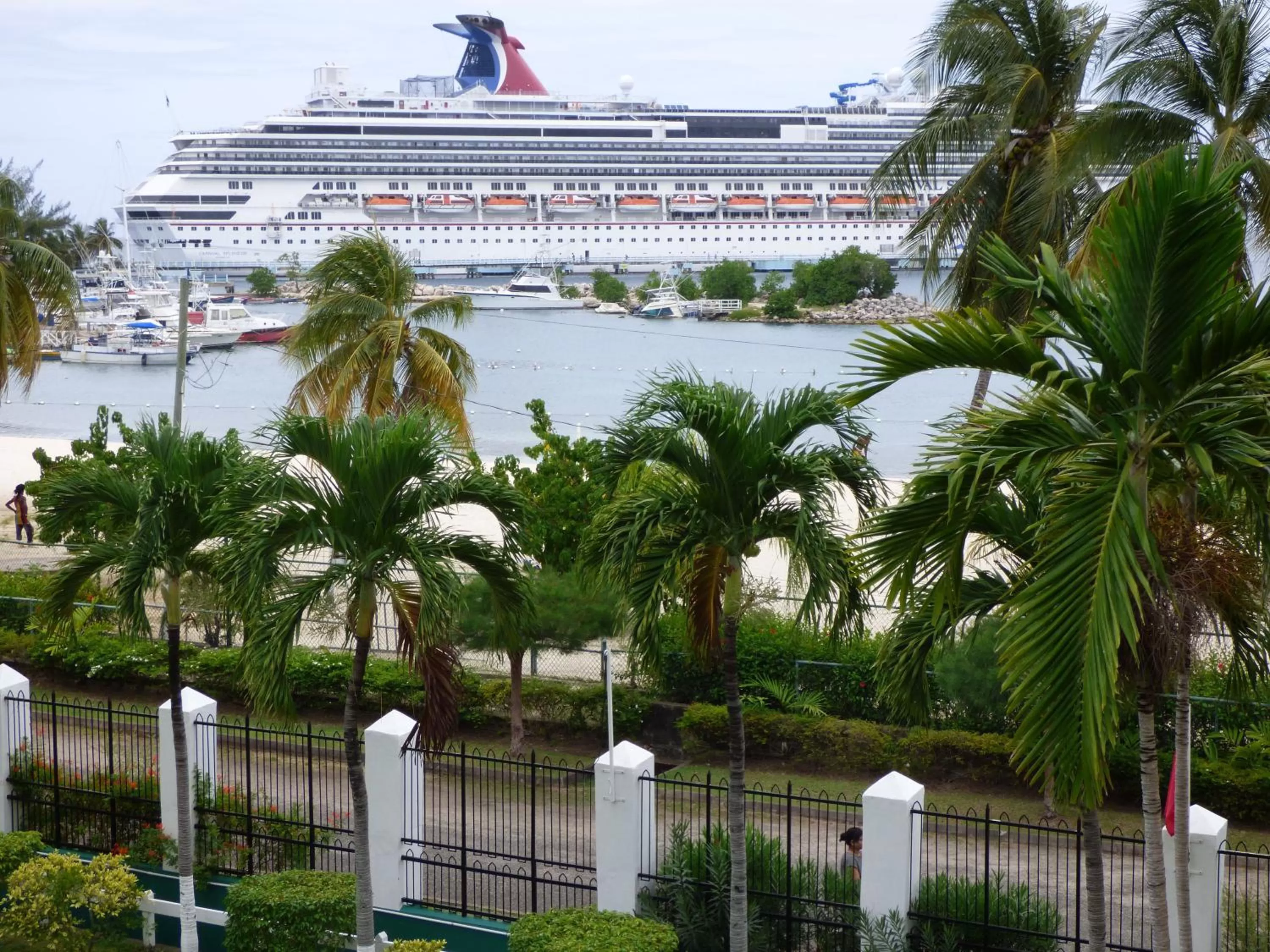 Beach in Beach One Bedroom Suite A20