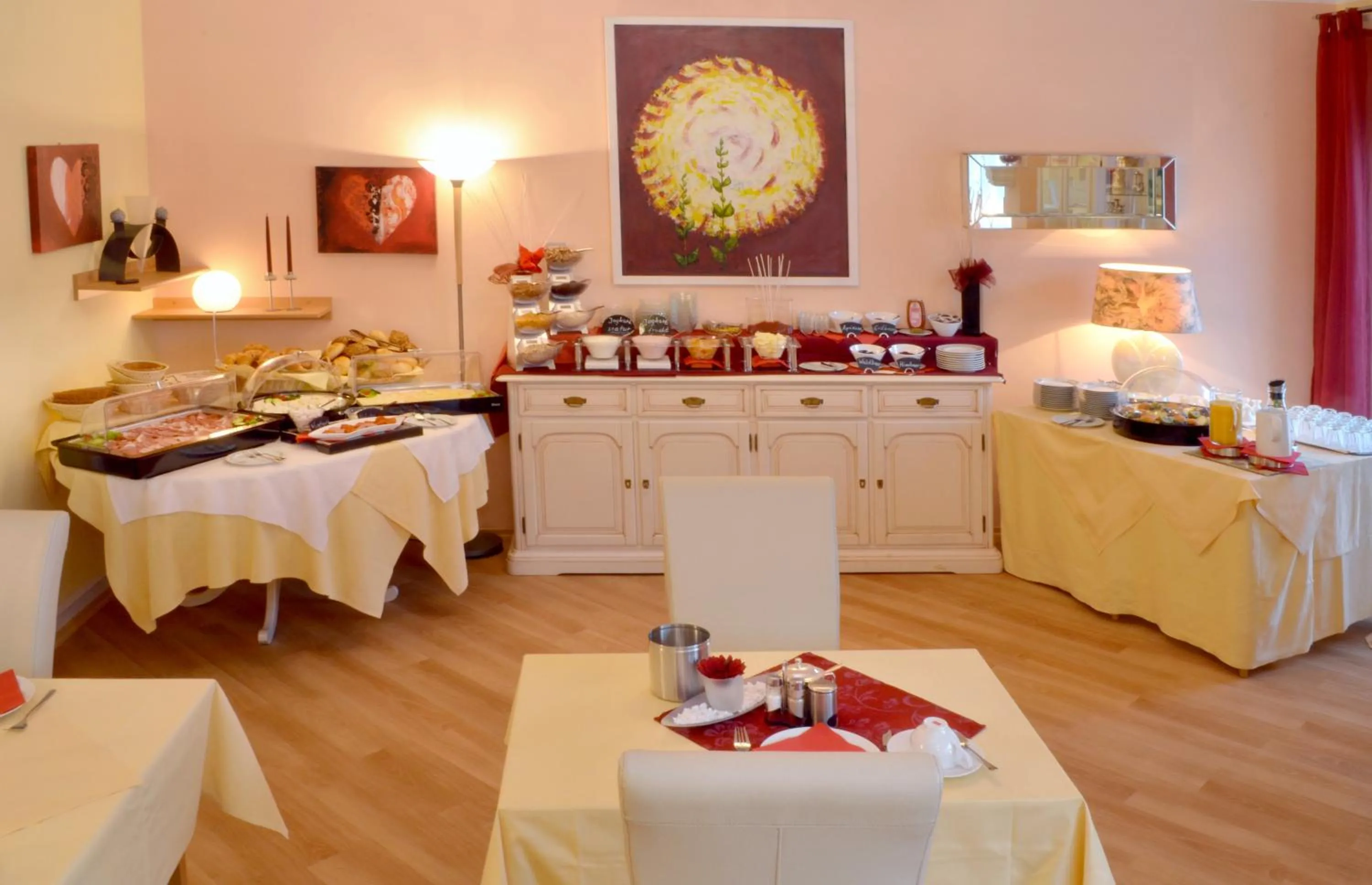 Food and drinks in Hotel Heissinger