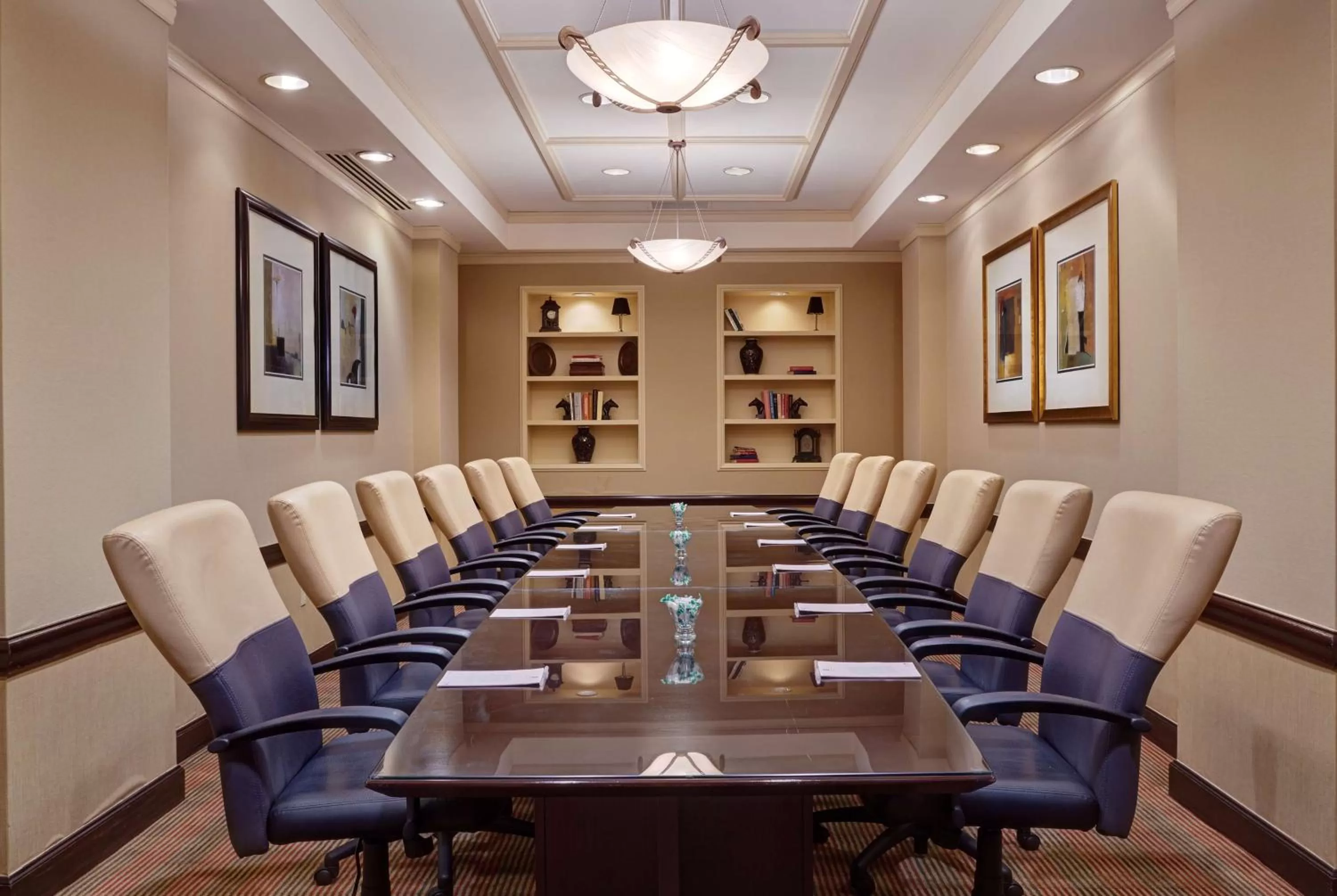 Meeting/conference room in Embassy Suites Parsippany